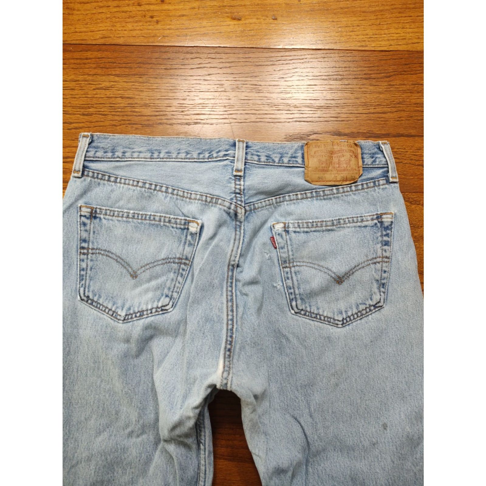 Levi's VINTAGE Levi's 501 Jeans Men 33x31 Blue USA 90s Thrashed Destroyed Straight 5-Pocket Button Closure Denim Cotton Classical Mens Size US 33 - 3 Thumbnail