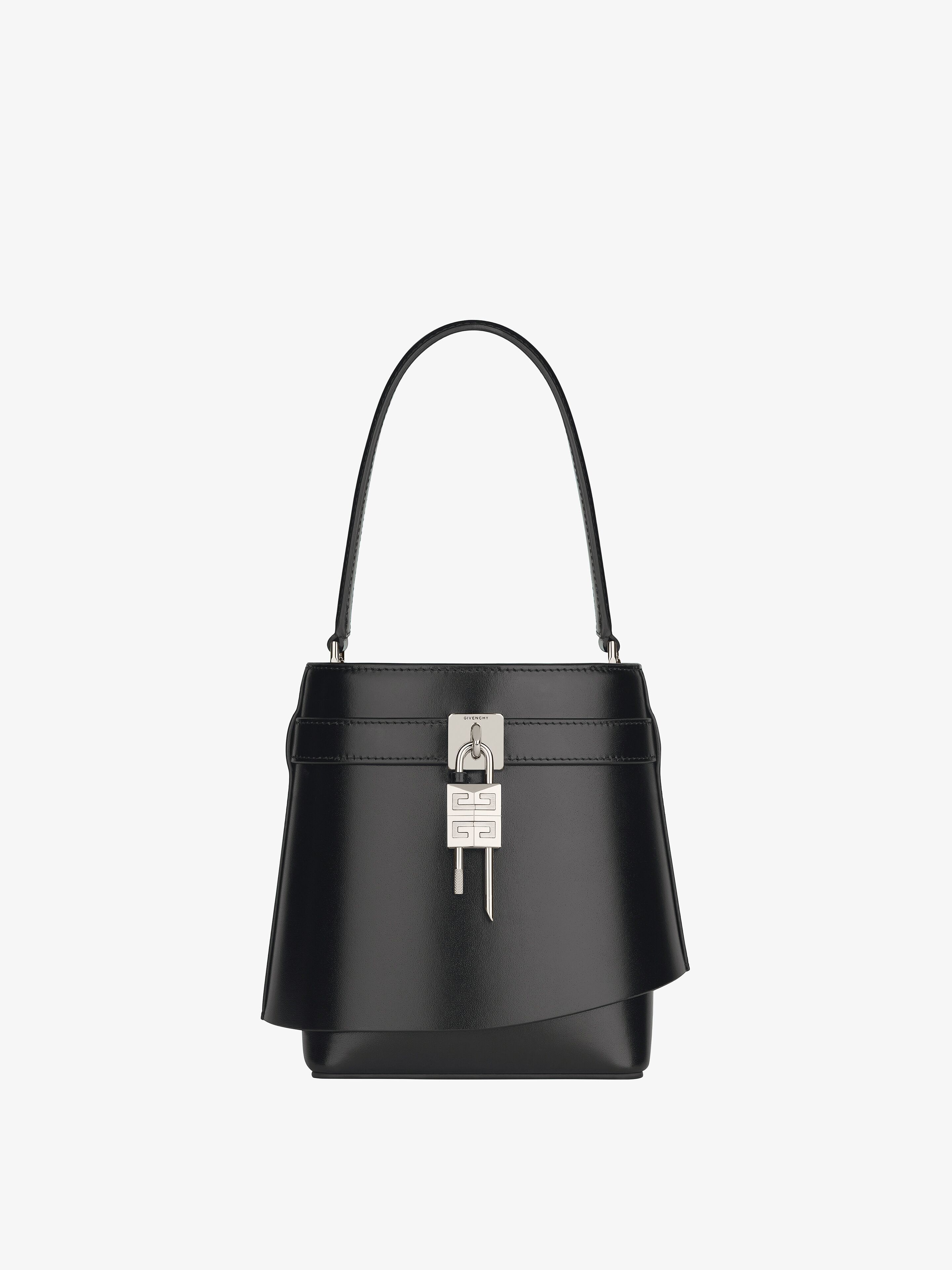 oc11z0725 Size: OS / Shark Lock Bag in Black