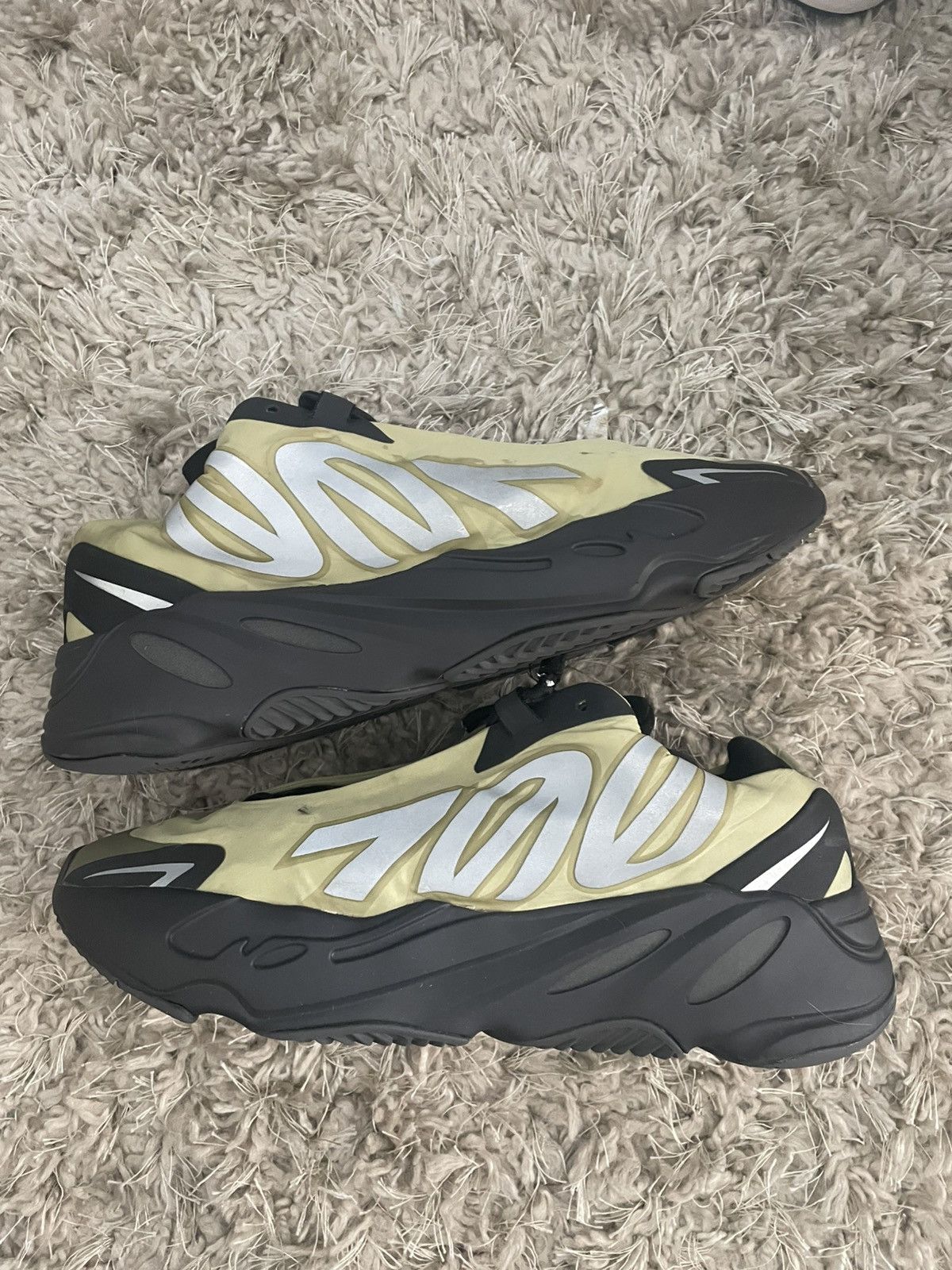 Adidas Adidas Mens Yeezy Boost 700 MNVN Resin Size US 9 / EU 42 - 2 Thumbnail