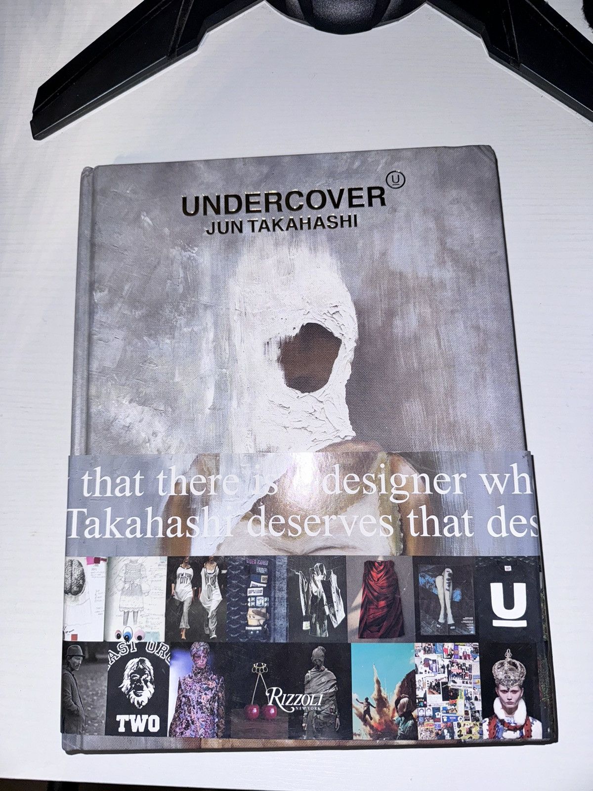 Jun Takahashi × Undercover MADSAKI x JUN TAKAHASHI Gas Book