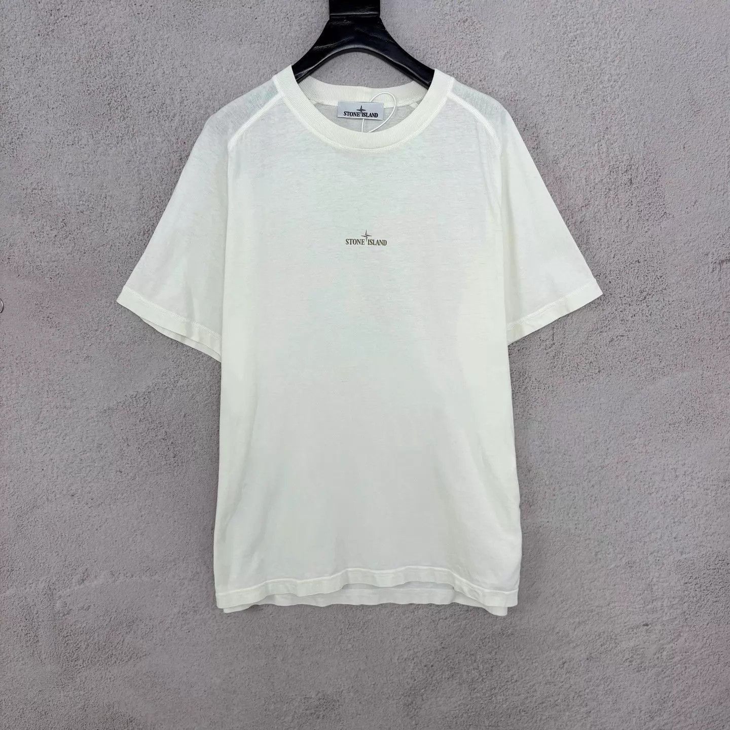 Stone Island White Short-Sleeve Crewneck Shirt Size US XXL / EU 58 / 5 - 1 Thumbnail