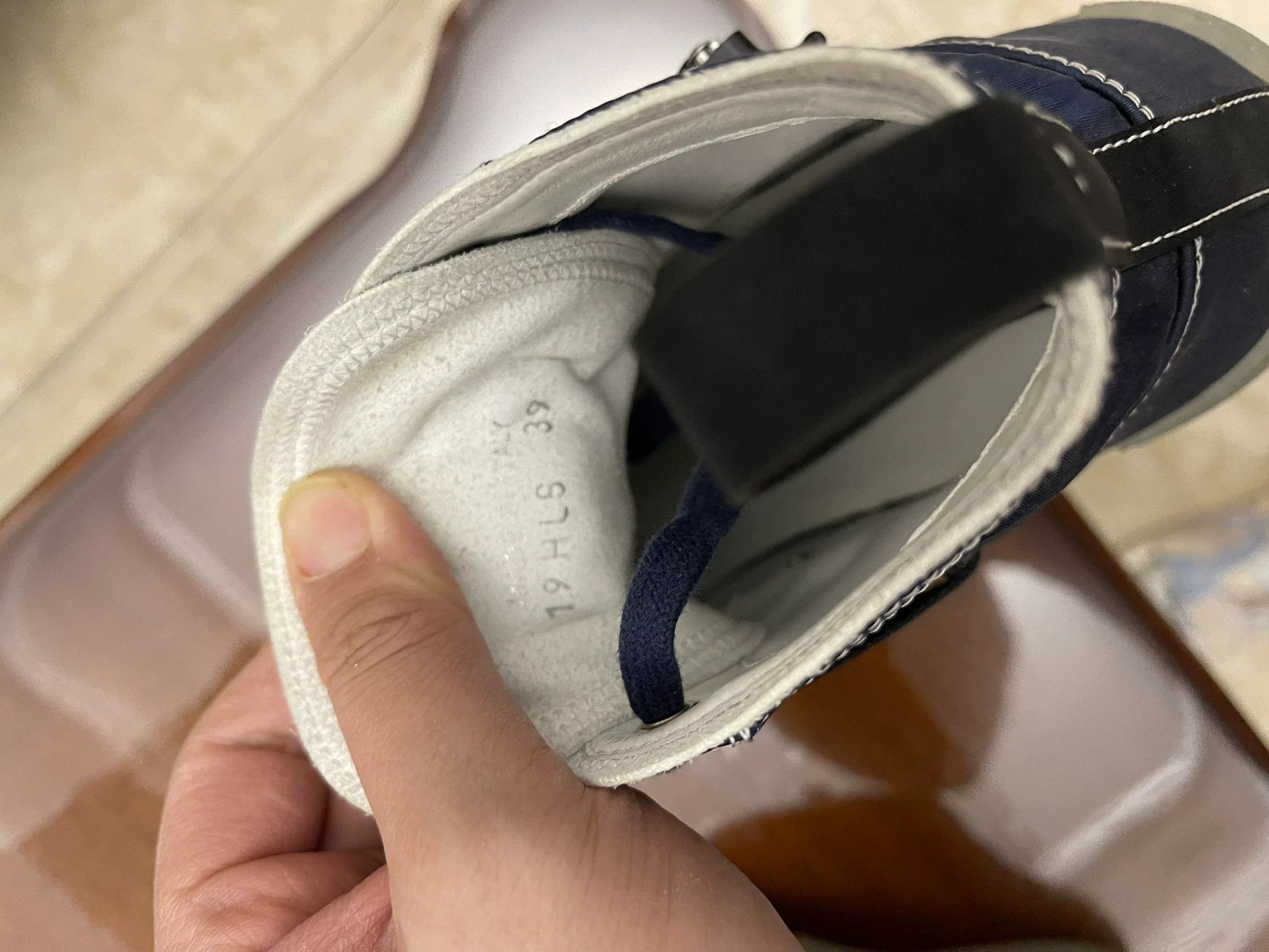 Dior Dior Men's Runway Tech Sneaker Worn Once Like New Size US 6 / EU 39 - 5 Thumbnail