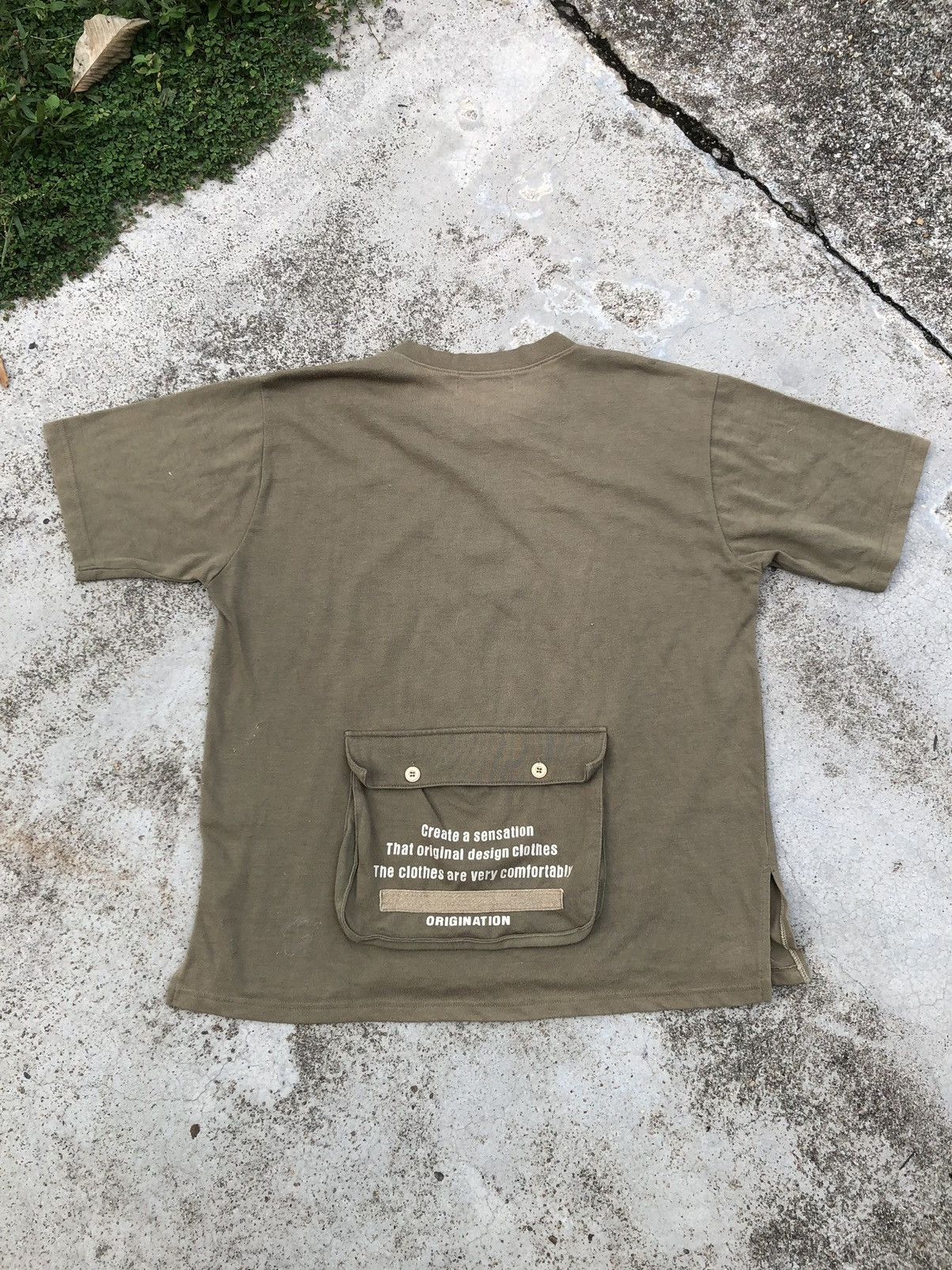 Hypebeast RARE⚡️⚡️BACK POCKET OVERSIZE TEE BY MONOPOINT Size US L / EU 52-54 / 3 - 6 Thumbnail