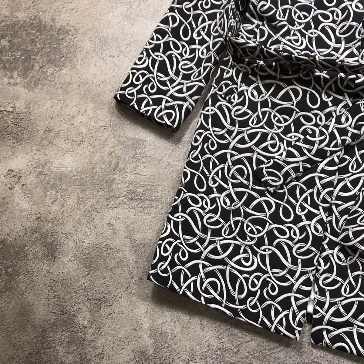 Vintage Vintage Y2K All Over Print Trench Coat Avant Garde Streetwea Size M / US 6-8 / IT 42-44 - 4 Thumbnail