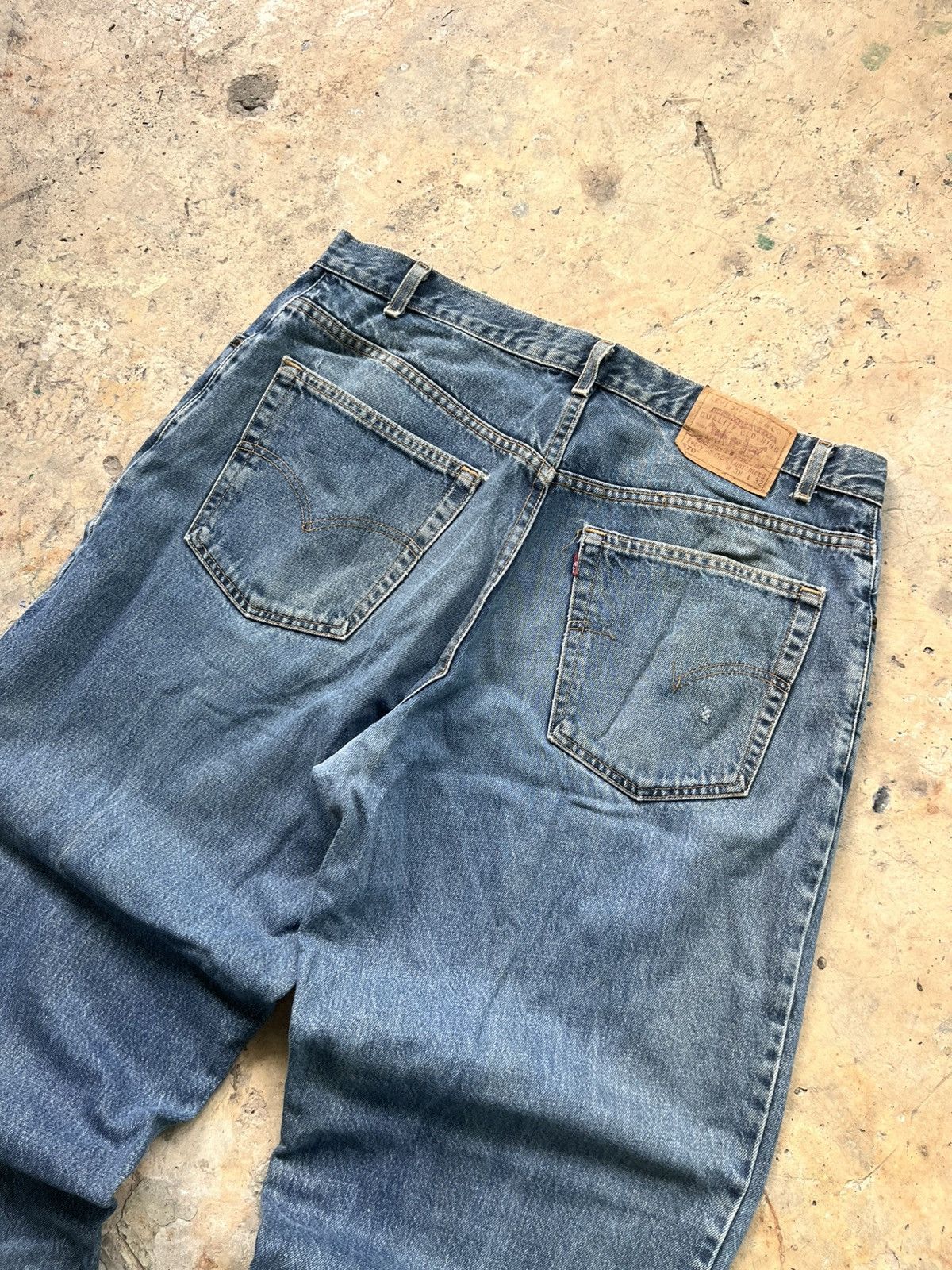 Levi's Levi’s 570 Baggy fit 00’s denim jeans Size US 39 - 7 Thumbnail