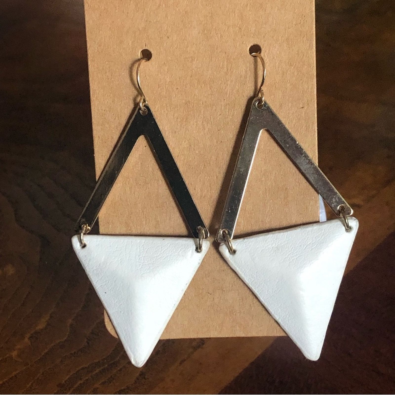 Jewelry Shiny gold plated triangular genuine white leather earrings Size ONE SIZE - 2 Thumbnail