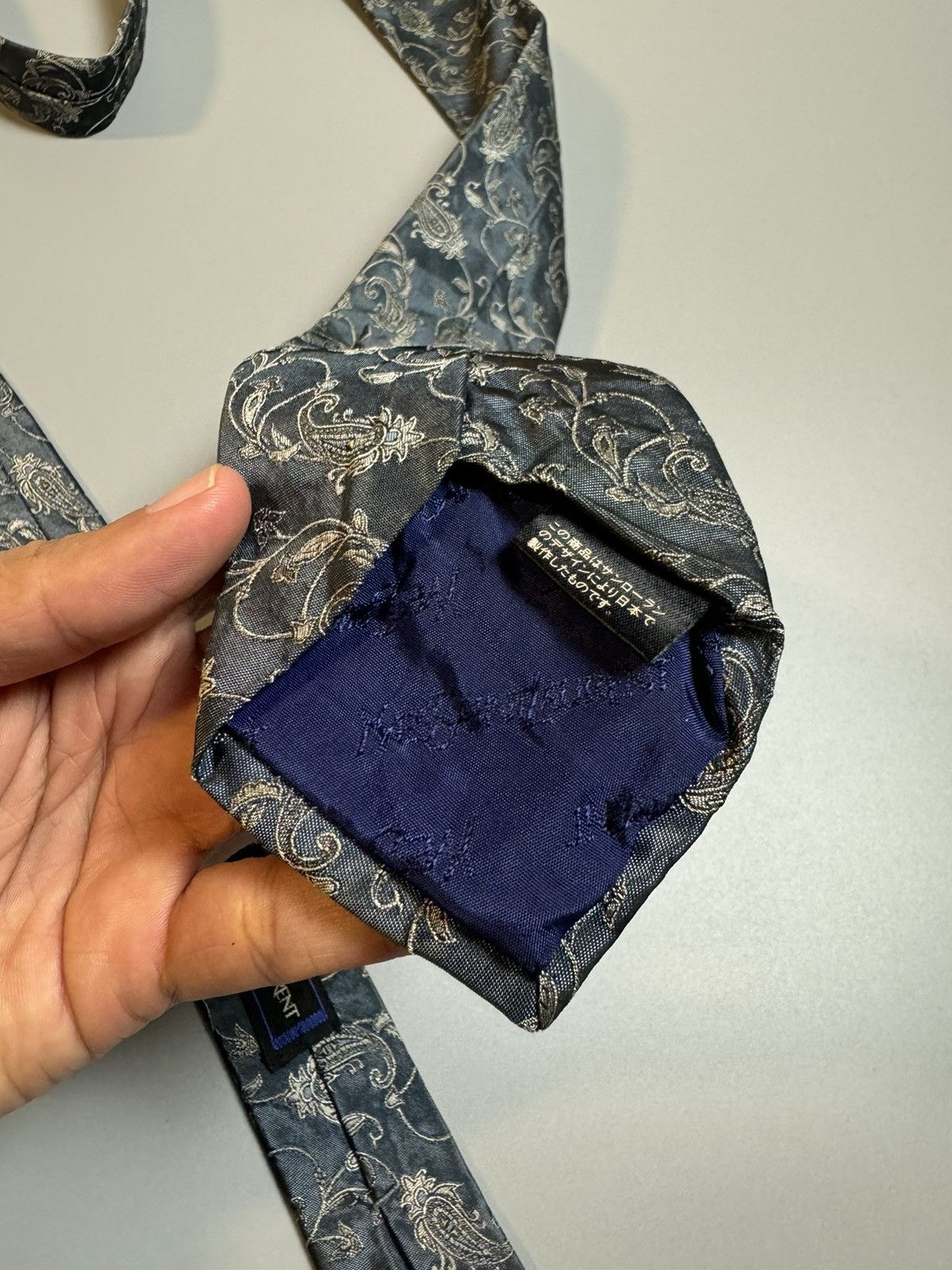 Yves Saint Laurent YvesSaintLaurent YSL Vintage Size ONE SIZE - 4 Thumbnail