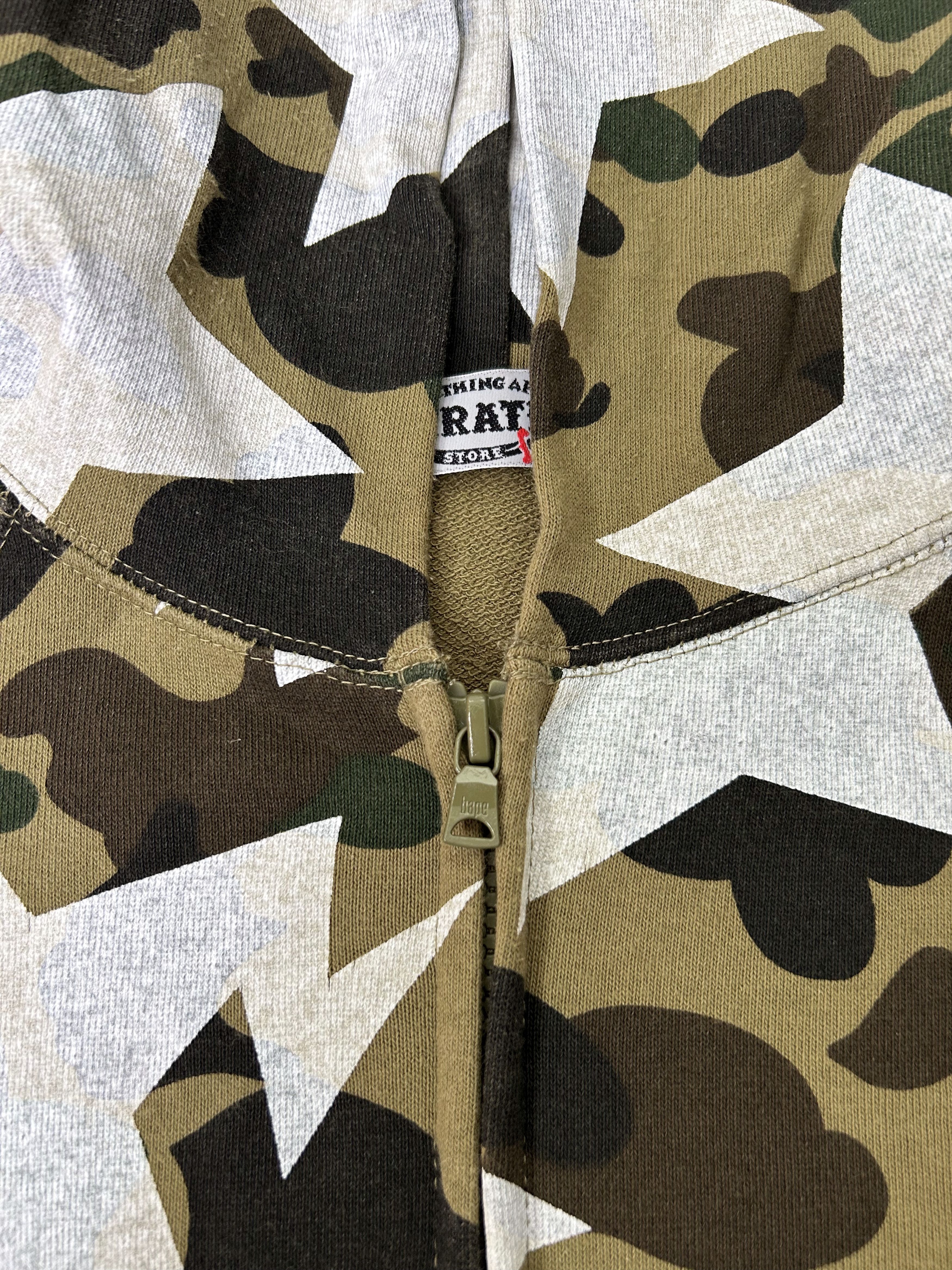 Bape BAPE Sta Zip Hoodie 1st Camo Green [Size S] Size US S / EU 44-46 / 1 - 4 Thumbnail