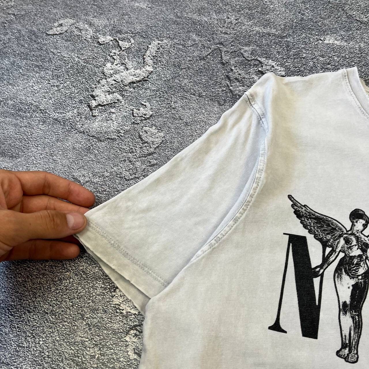Nirvana × Vintage Vintage distressed Nirvana Big Logo T-Shirt Y2K,Size M Size US M / EU 48-50 / 2 - 14 Thumbnail