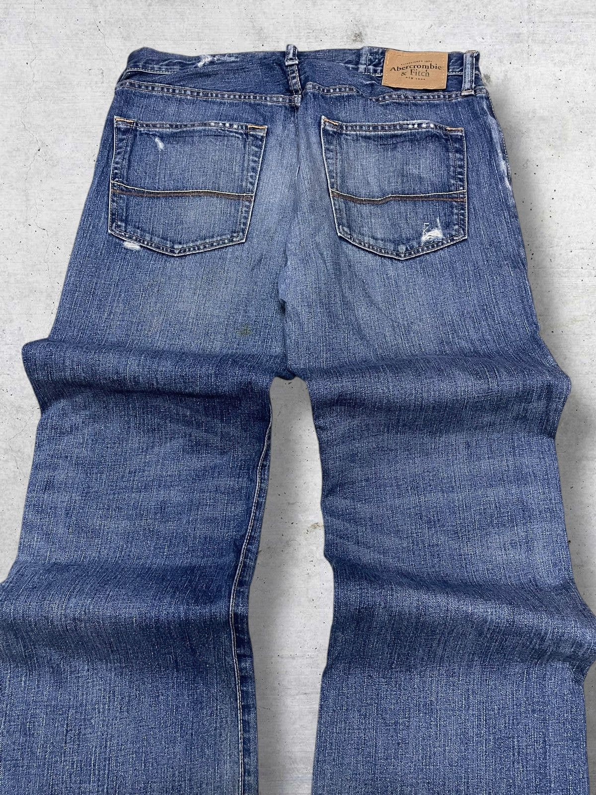 Abercrombie & Fitch VINTAGE ABERCROMBIE & FITCH 90S RIPPED OG REGULAR DENIM Size US 34 / EU 50 - 10 Thumbnail