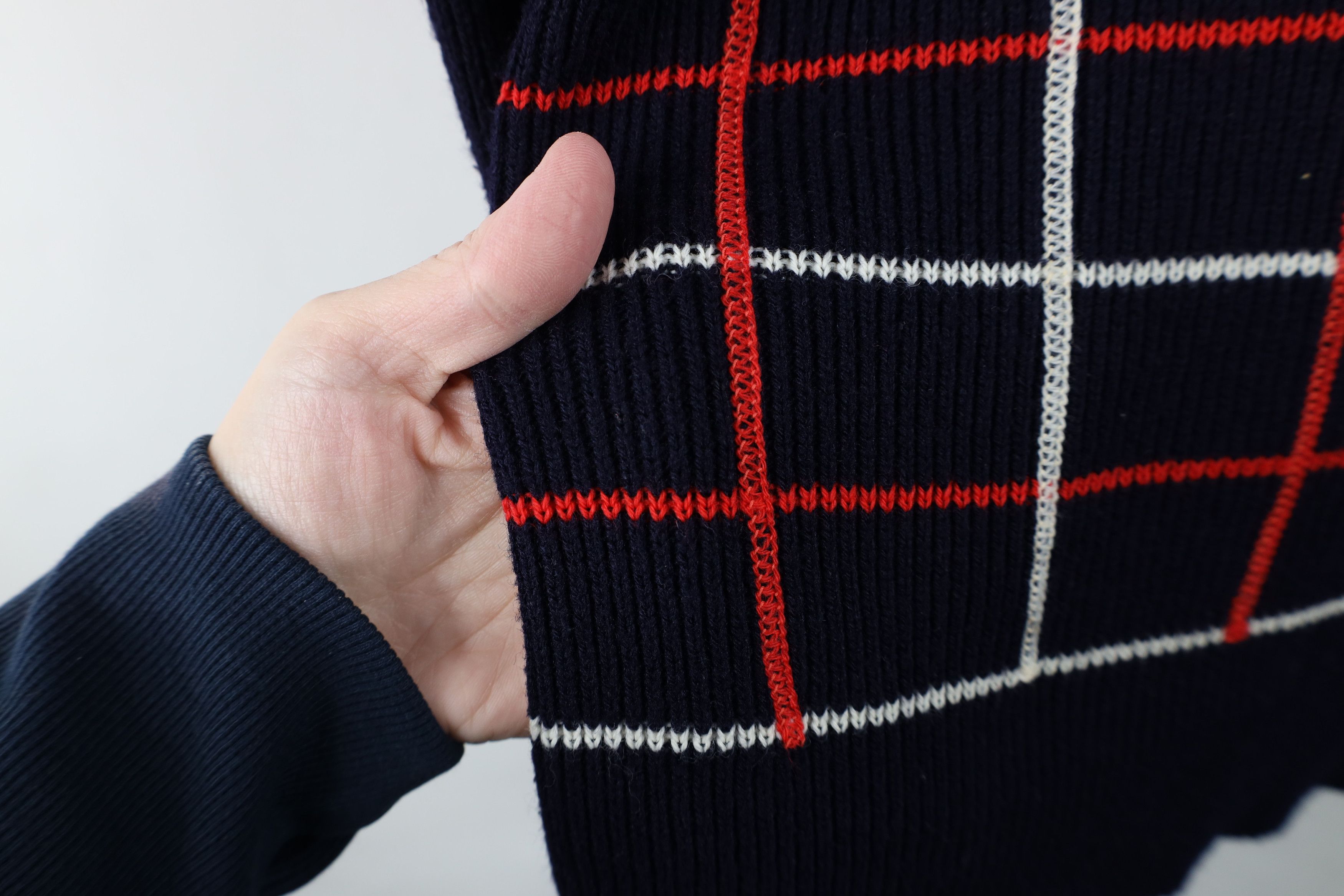 Vintage Vintage 70s Streetwear Ribbed Knit Boxy Fit Sweater Plaid Size US L / EU 52-54 / 3 - 8 Thumbnail
