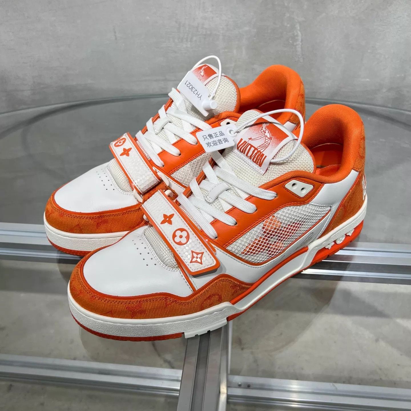 Louis Vuitton LV Trainer White Orange UK8.5/42.5 Size US 9.5 / EU 42-43 - 2 Thumbnail
