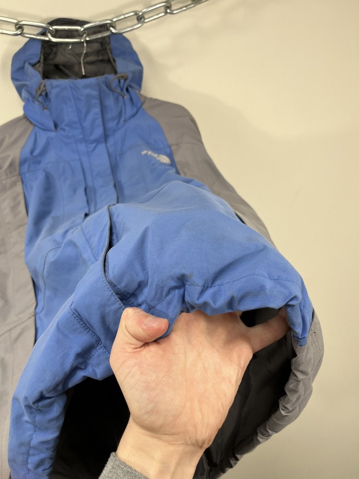 The North Face Vintage The North Face Gore-Tex Nylon Hooded Outdoor Jacket Size US L / EU 52-54 / 3 - 5 Thumbnail