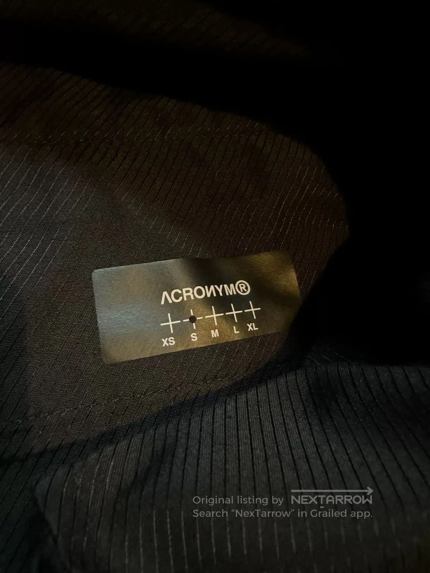 Acronym black p30a. Size US 28 / EU 44 - 8 Thumbnail