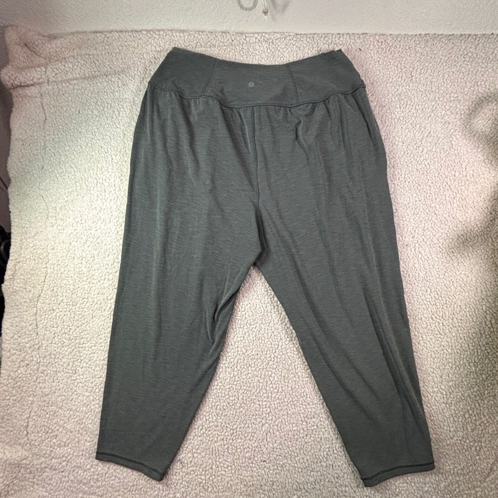 Athleta Athleta Jogger Pants 1X Plus Heather Gray Olive Tapered Soft Stretch Yoga Elation Gray Size 40" / US 18 - 4 Thumbnail