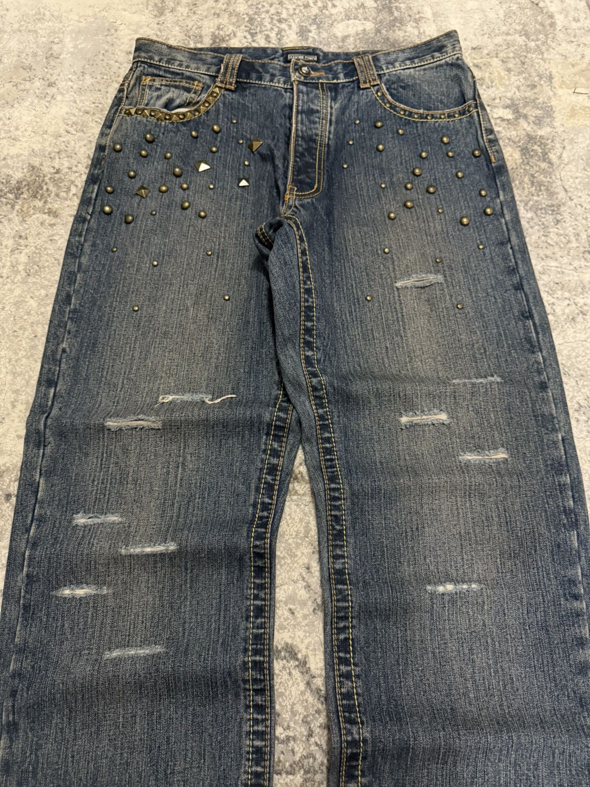 Japanese Brand Amore puro Artisanal Studded Distressed Baggy Jeans Size US 32 / EU 48 - 3 Thumbnail