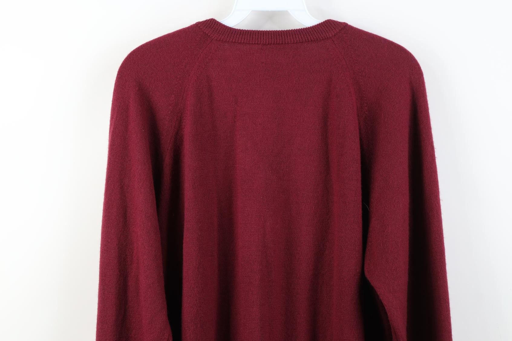 Vintage Vintage 70s Streetwear Soft Knit V-Neck Sweater Maroon USA Size US L / EU 52-54 / 3 - 9 Thumbnail