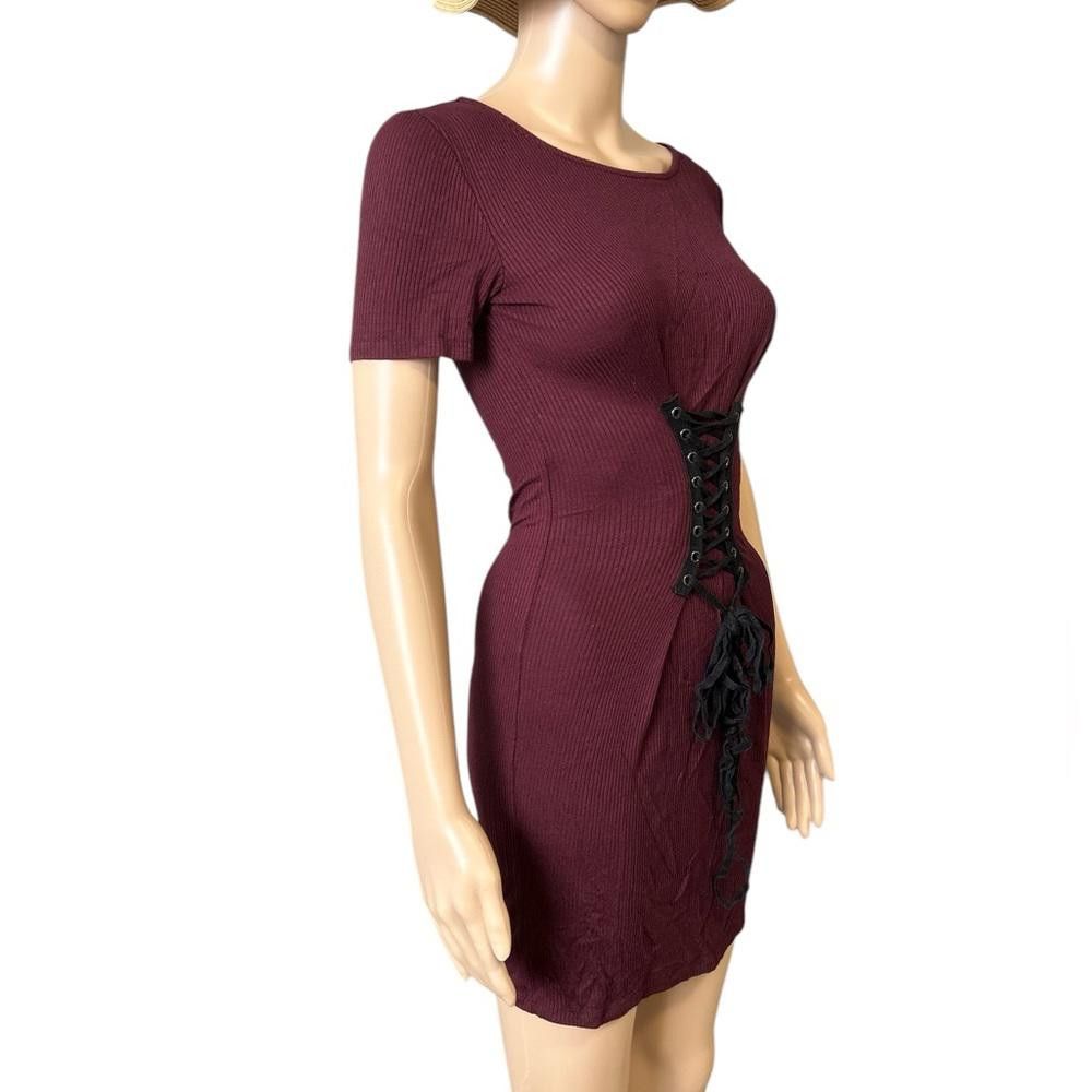 Forever 21 Forever 21 Burgundy Lace-Up Mini Dress Size S / US 4 / IT 40 - 2 Thumbnail