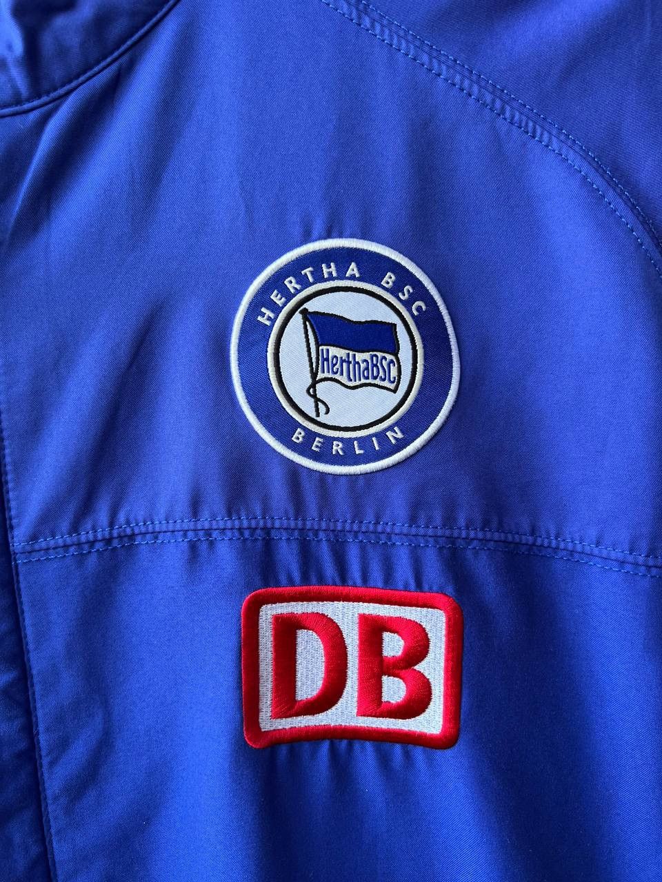 Nike 2007/08 HERTHA BSC BERLIN NIKE TRAINING VINTAGE SOCCERJACKET Size US L / EU 52-54 / 3 - 5 Thumbnail