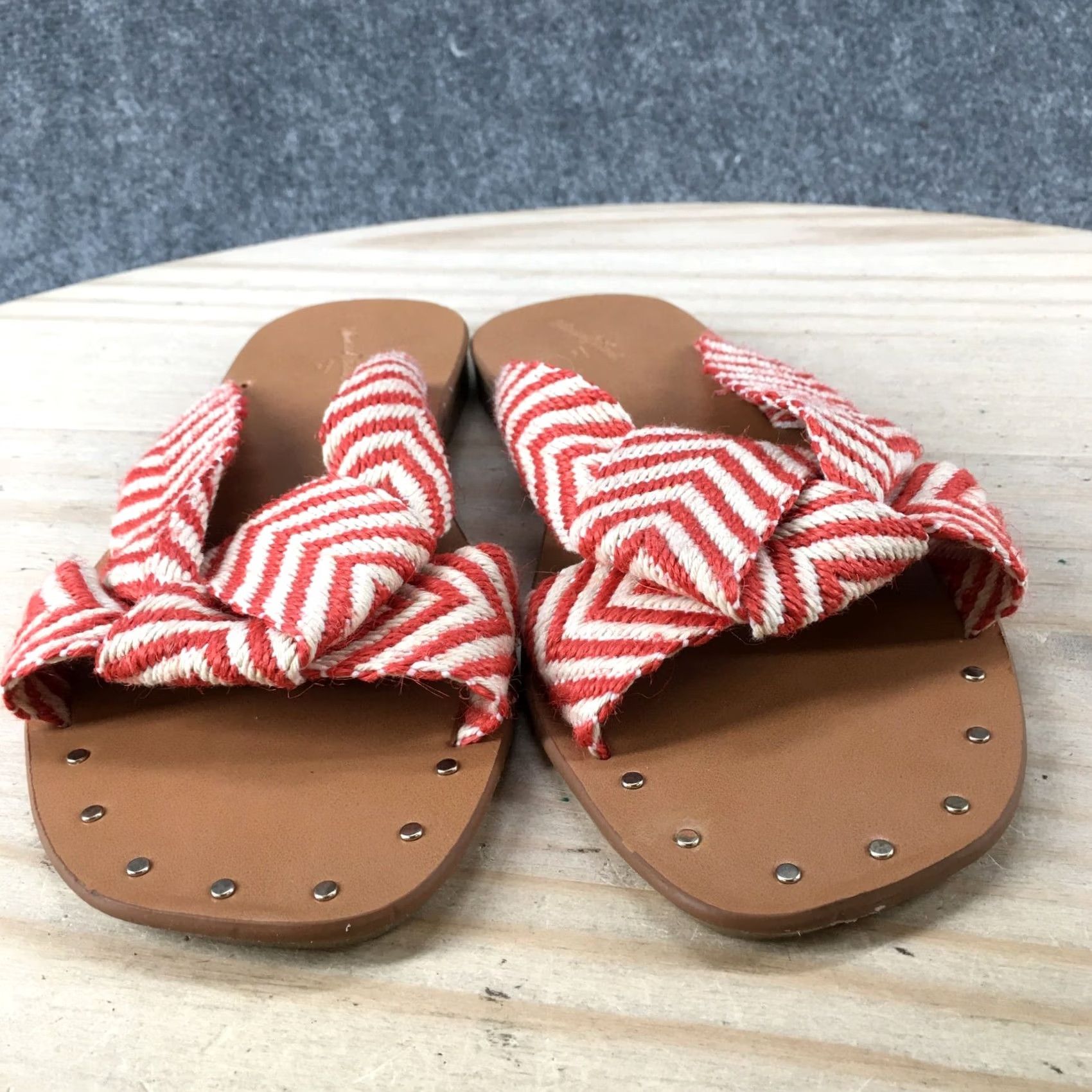 Vintage Universal Thread Sandals Womens 7 Louise Chevron Print Slip On Flats Slide Red Size US 7 / IT 37 - 6 Thumbnail