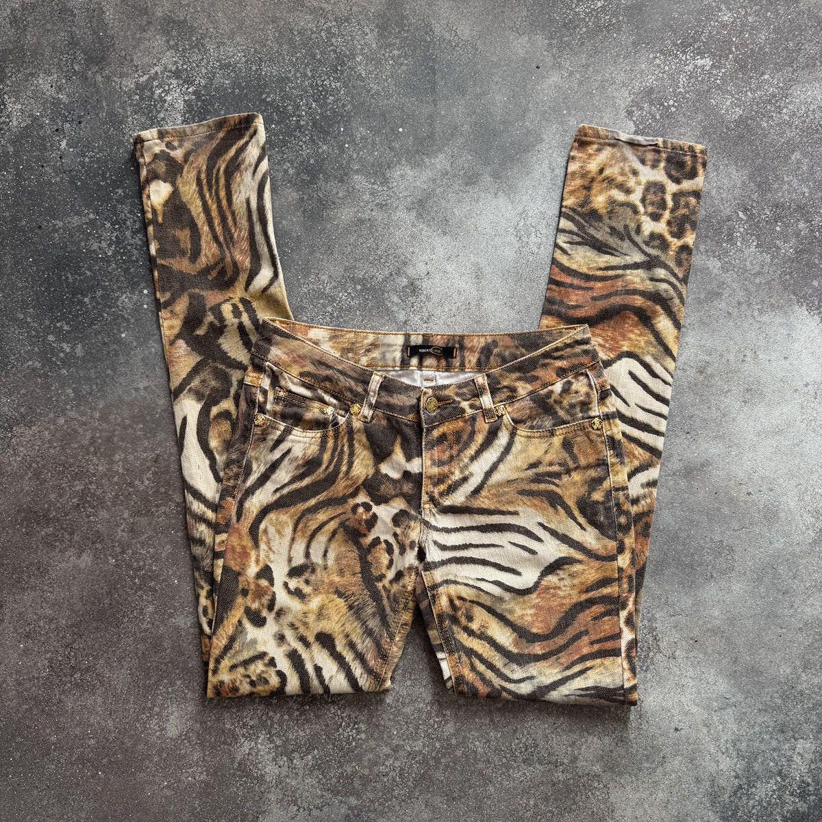 Roberto Cavalli Roberto Cavalli Vintage Y2K Tiger Print Iconic Pants Size 27" / US 4 / IT 40 - 2 Thumbnail