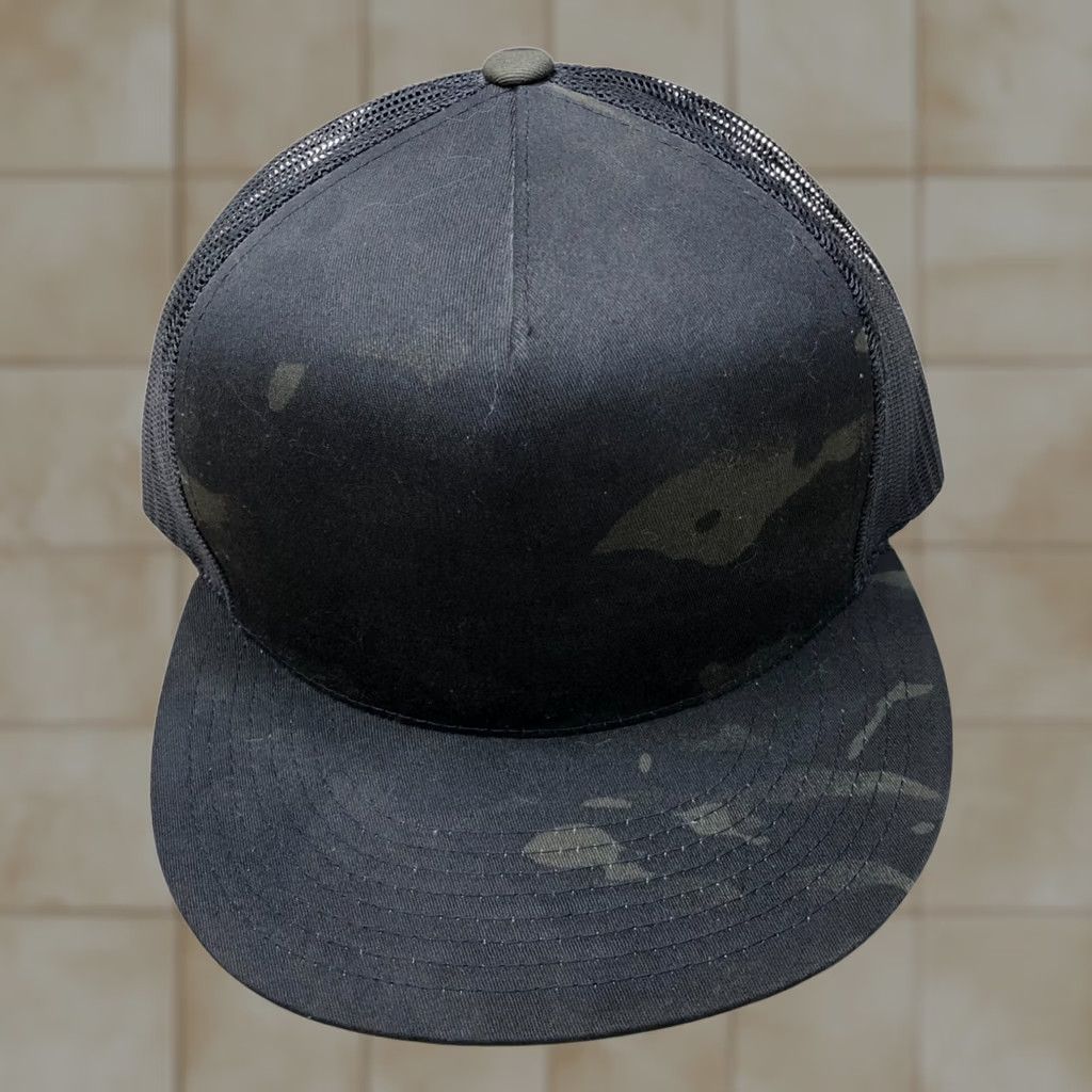Vintage YUPOONG Trucker Hat Men's Green Camo One Size Snapback Cap Size ONE SIZE - 1 Thumbnail