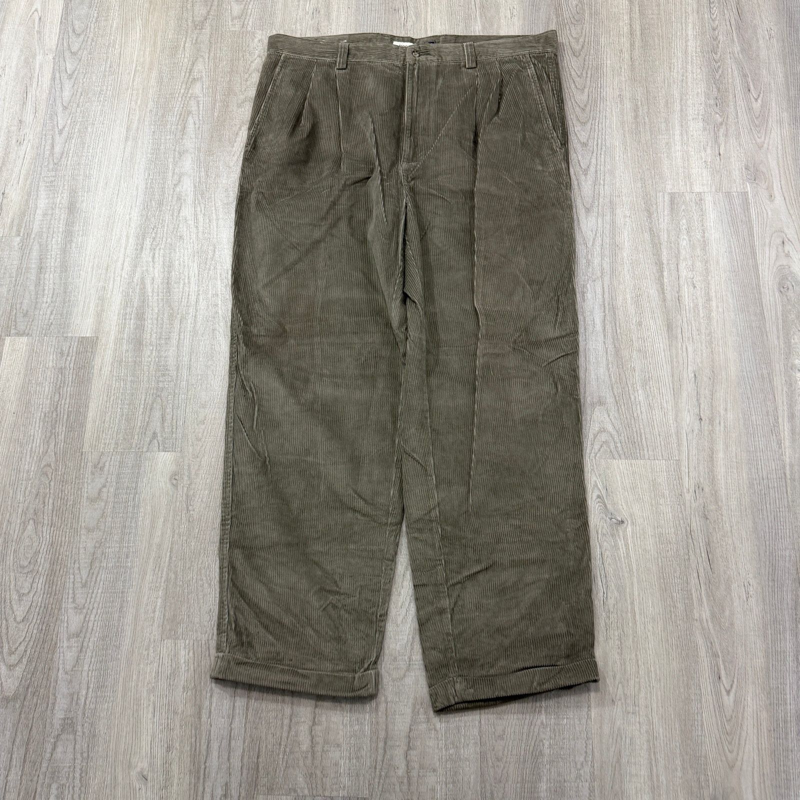Gap Vintage Gap Easy Fit Corduroy Pants 40x30 Green Preppy Cords Size US 40 / EU 56 - 2 Thumbnail
