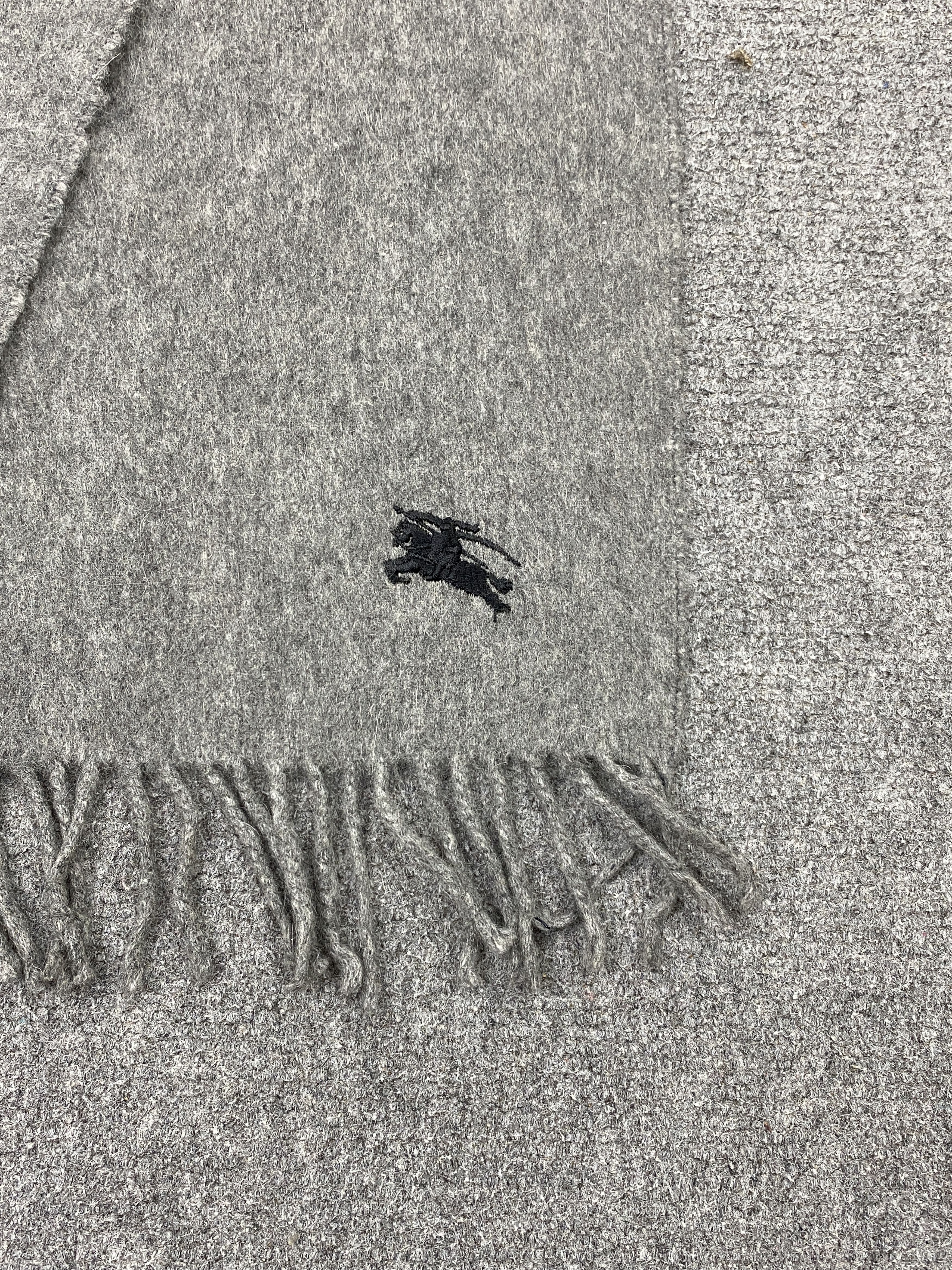 Burberry Vintage Burberrys Cashmere Scarf Muffler Neckwear -SC0011 Size ONE SIZE - 7 Thumbnail