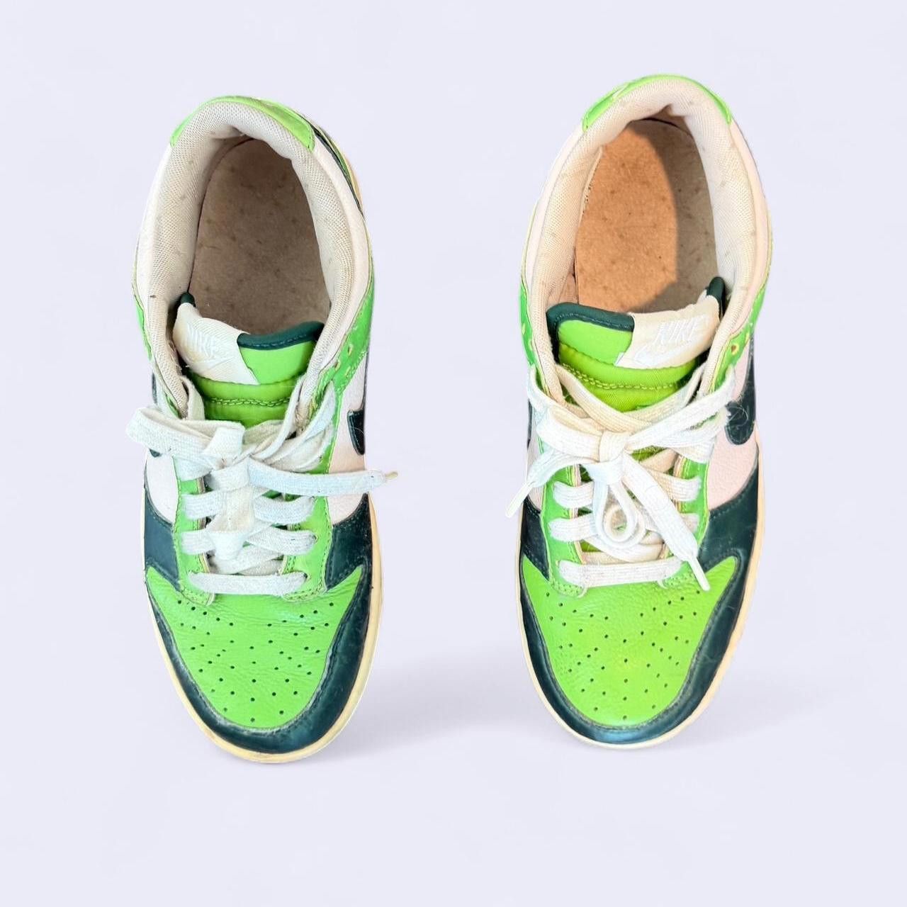 Nike Nike Women's green multi Trainers Size ONE SIZE - 2 Thumbnail