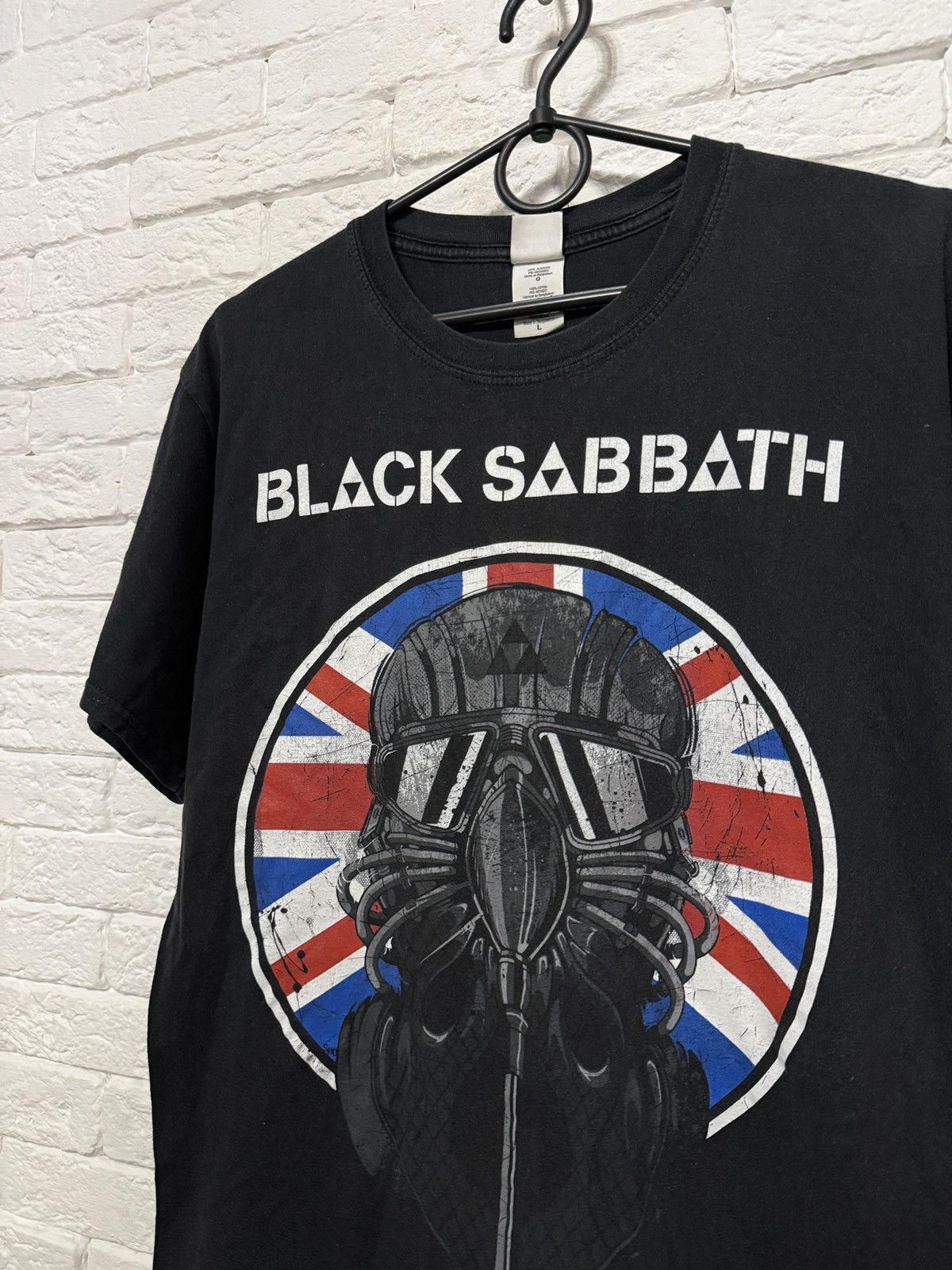 Gildan Black Sabbath UK Tour T-shirt 2013 Merch Band Tee Size US L / EU 52-54 / 3 - 2 Thumbnail
