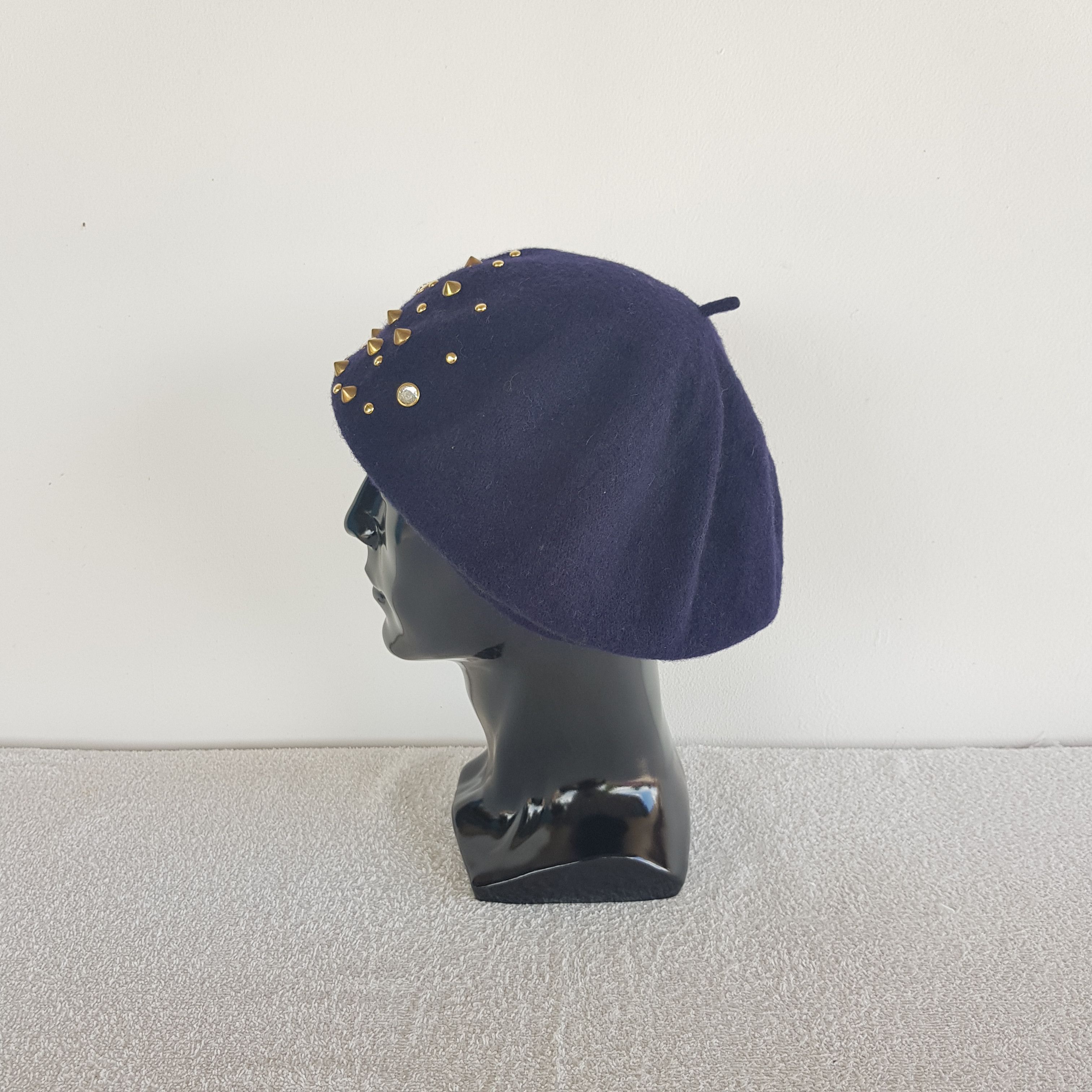 Japanese Brand × Other Vintage Japanese Bling Bling Beret Beanie Snow Caps Hats. Size ONE SIZE - 4 Thumbnail