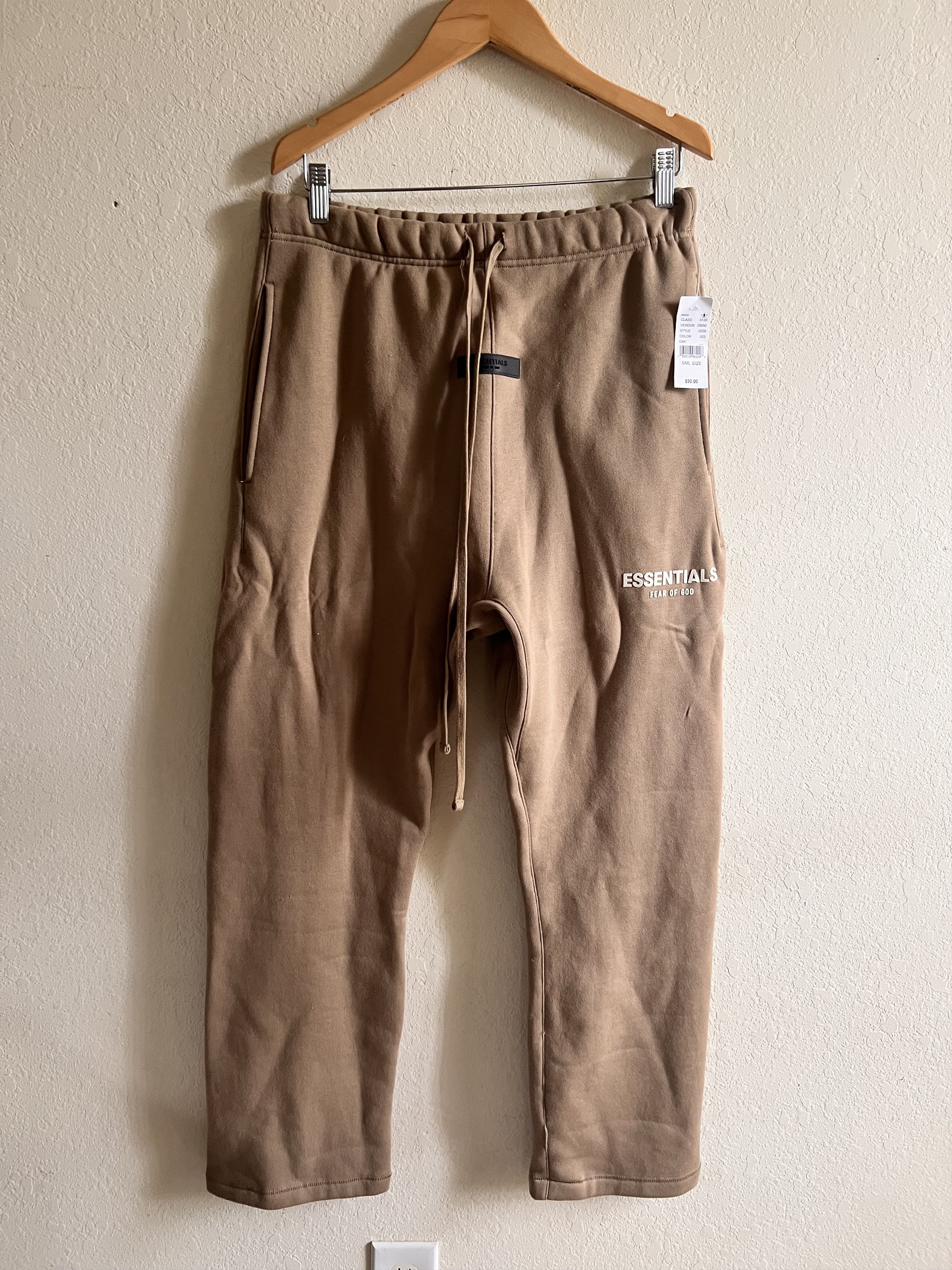 Fear of God Fear of God Essentials Relaxed Sweatpants Oak Size US 30 / EU 46 - 1 Thumbnail