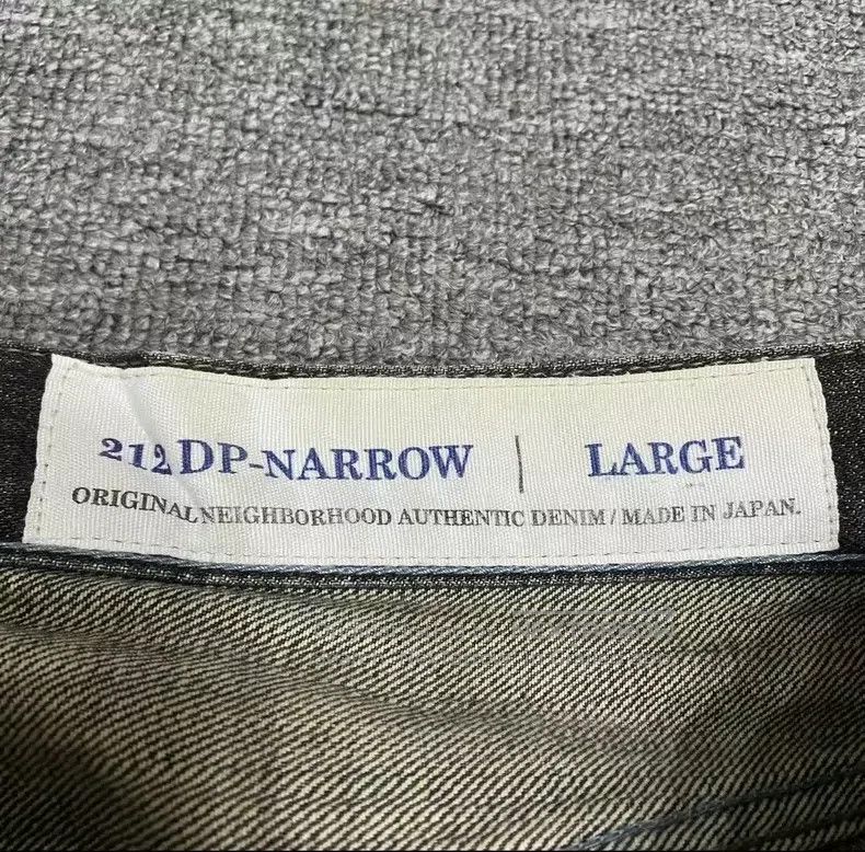 Neighborhood Neighborhood size L Washed and Distressed King of Denim Size US 27 - 3 Thumbnail
