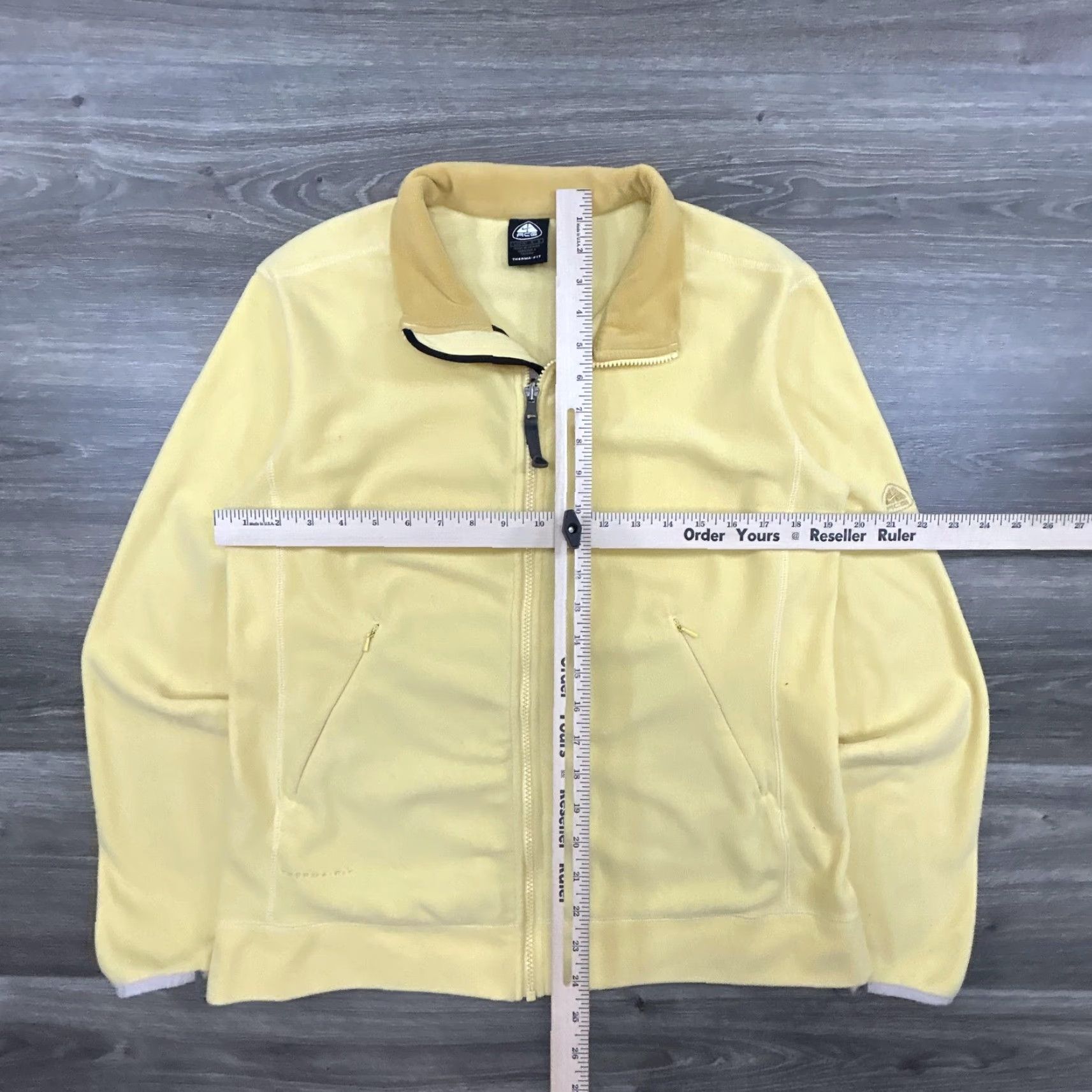 Nike VINTAGE Nike ACG Jacket Womens Large Yellow Therma-Fit Full Zip Outdoors Y2K Size L / US 10 / IT 46 - 8 Thumbnail