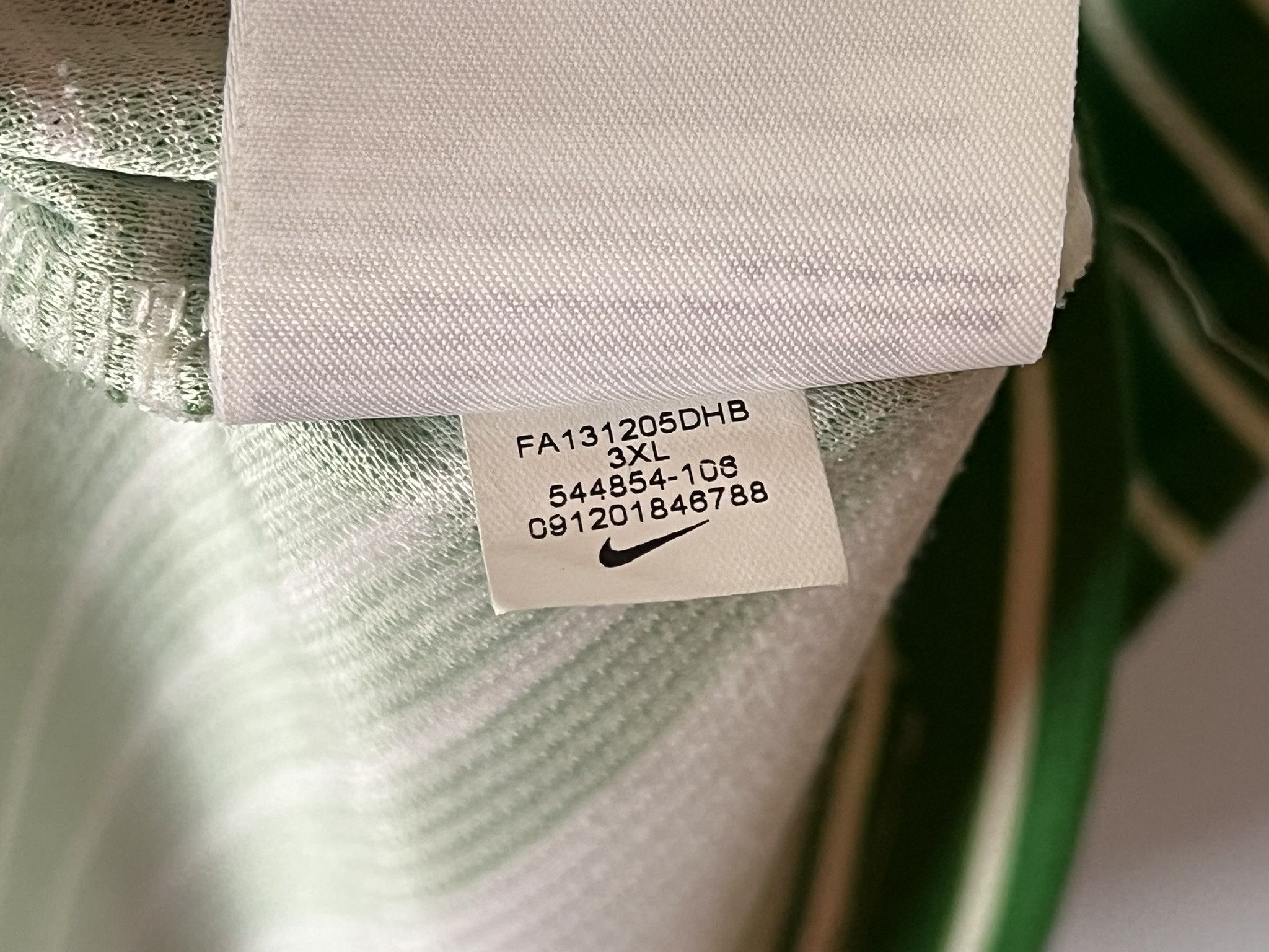 Nike CELTIC 2013 2015 HOME FOOTBAL SHIRT SOCCER JERSEY NIKE Size US XXL / EU 58 / 5 - 8 Thumbnail