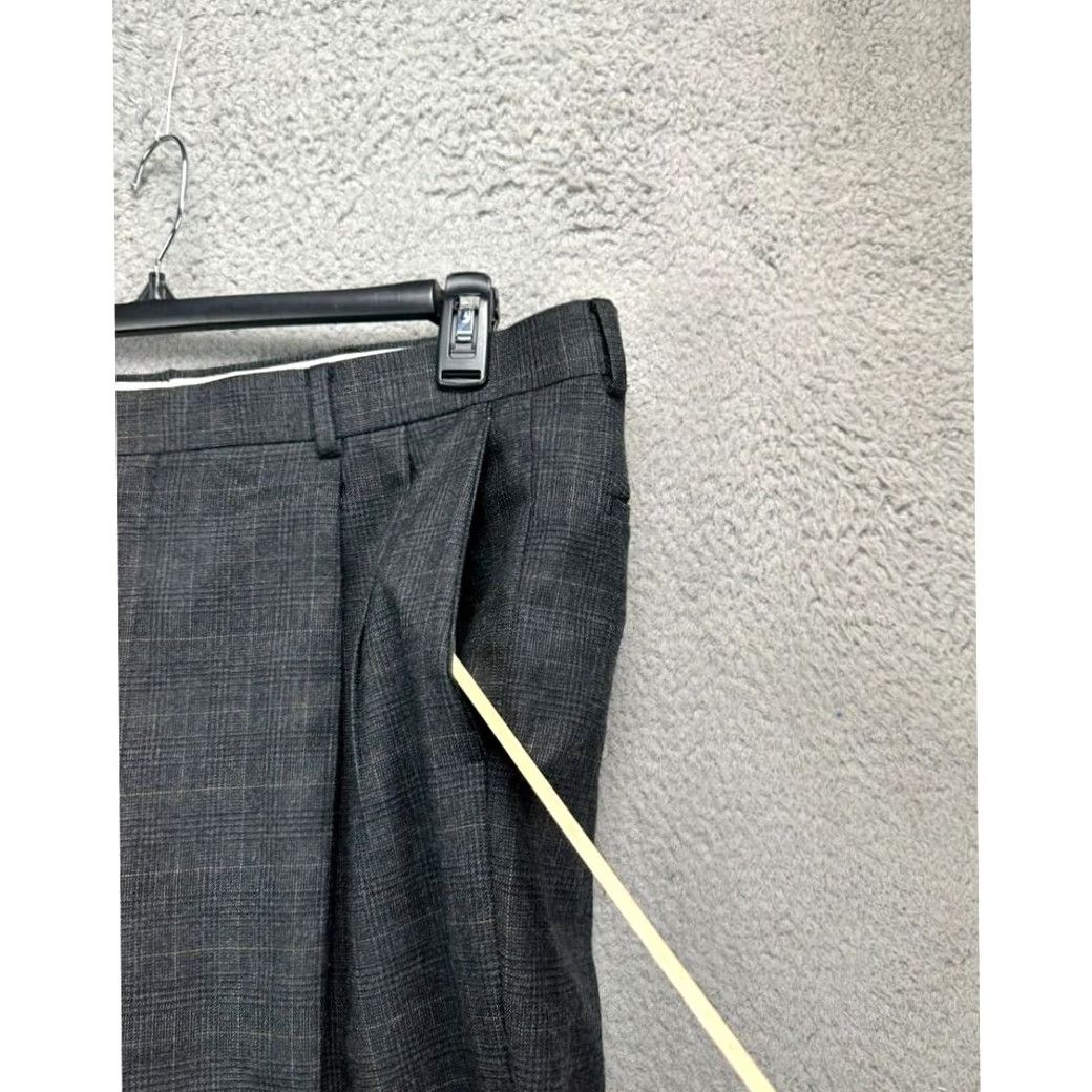 Joseph Joseph & Feiss Dress Pants Mens 38 Grey Plaid 100% Wool Straight Office Pleated Dress Pants Mens 38 Grey Plaid 100% Wool Straight Office Pleated Size US 38 / EU 54 - 6 Thumbnail