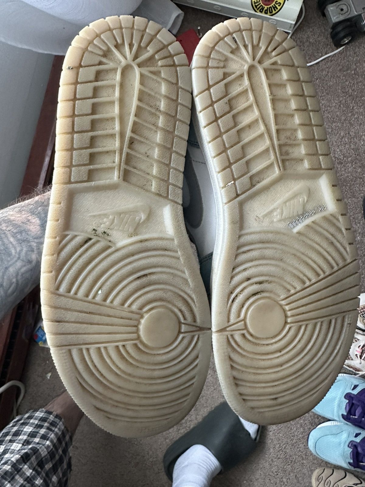Jordan Brand Jordan 1 mid Size US 8.5 / EU 41-42 - 6 Thumbnail