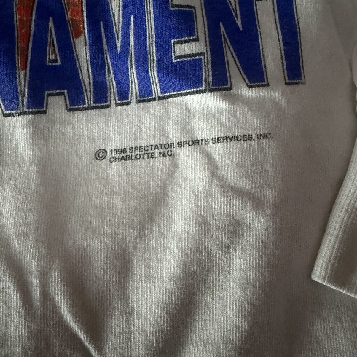 Gildan Vintage 1996 ACC Basketball Tournament Long Sleeve T Shirt Size US L / EU 52-54 / 3 - 4 Thumbnail