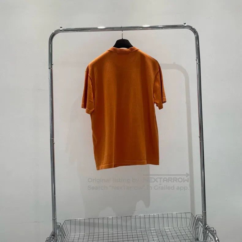 Louis Vuitton Louis Vuitton Orange knit short sleeves Size US L / EU 52-54 / 3 - 2 Thumbnail