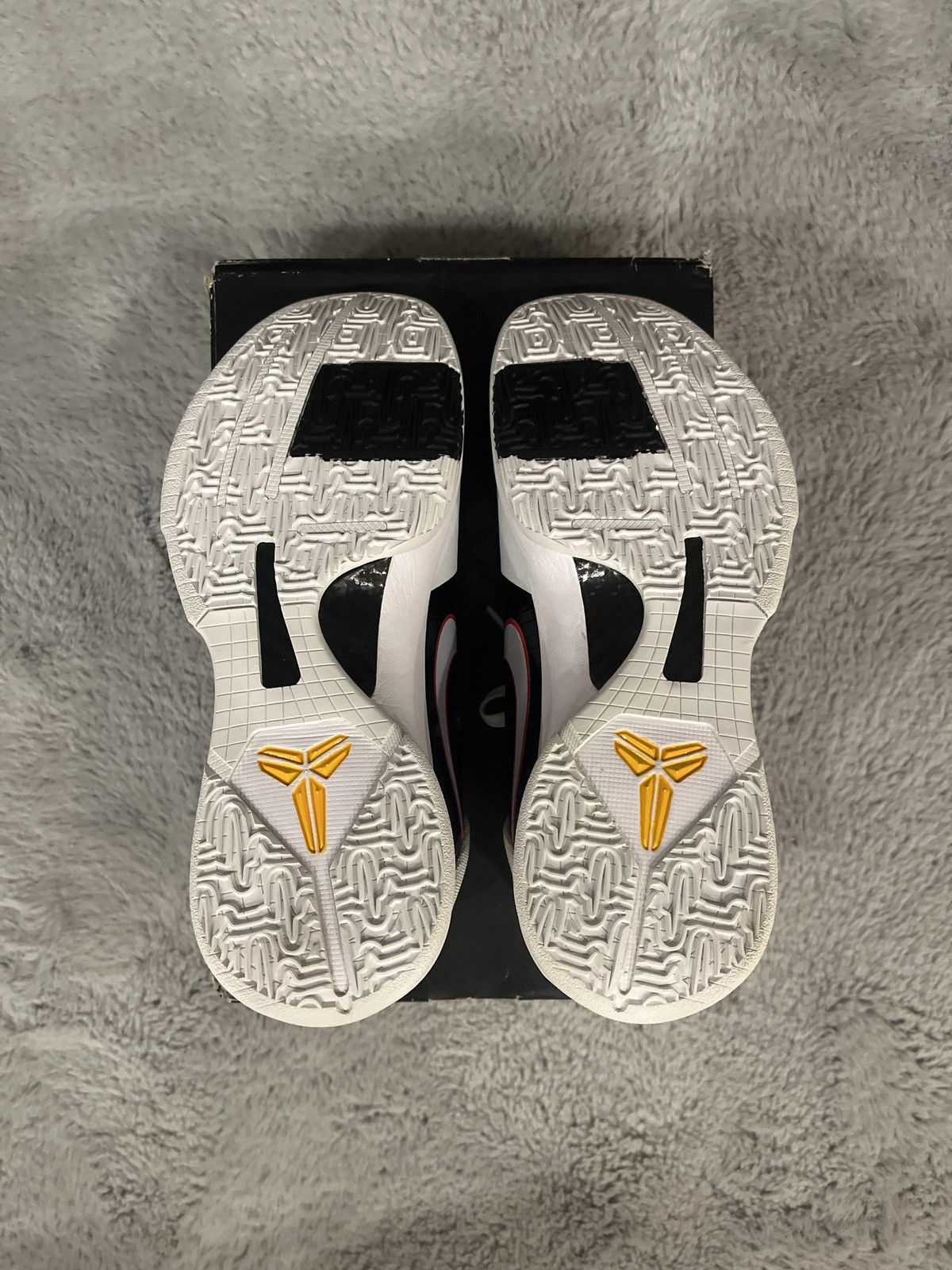 Nike Kobe 5 protro alternate bruce lee Size US 9.5 / EU 42-43 - 5 Thumbnail