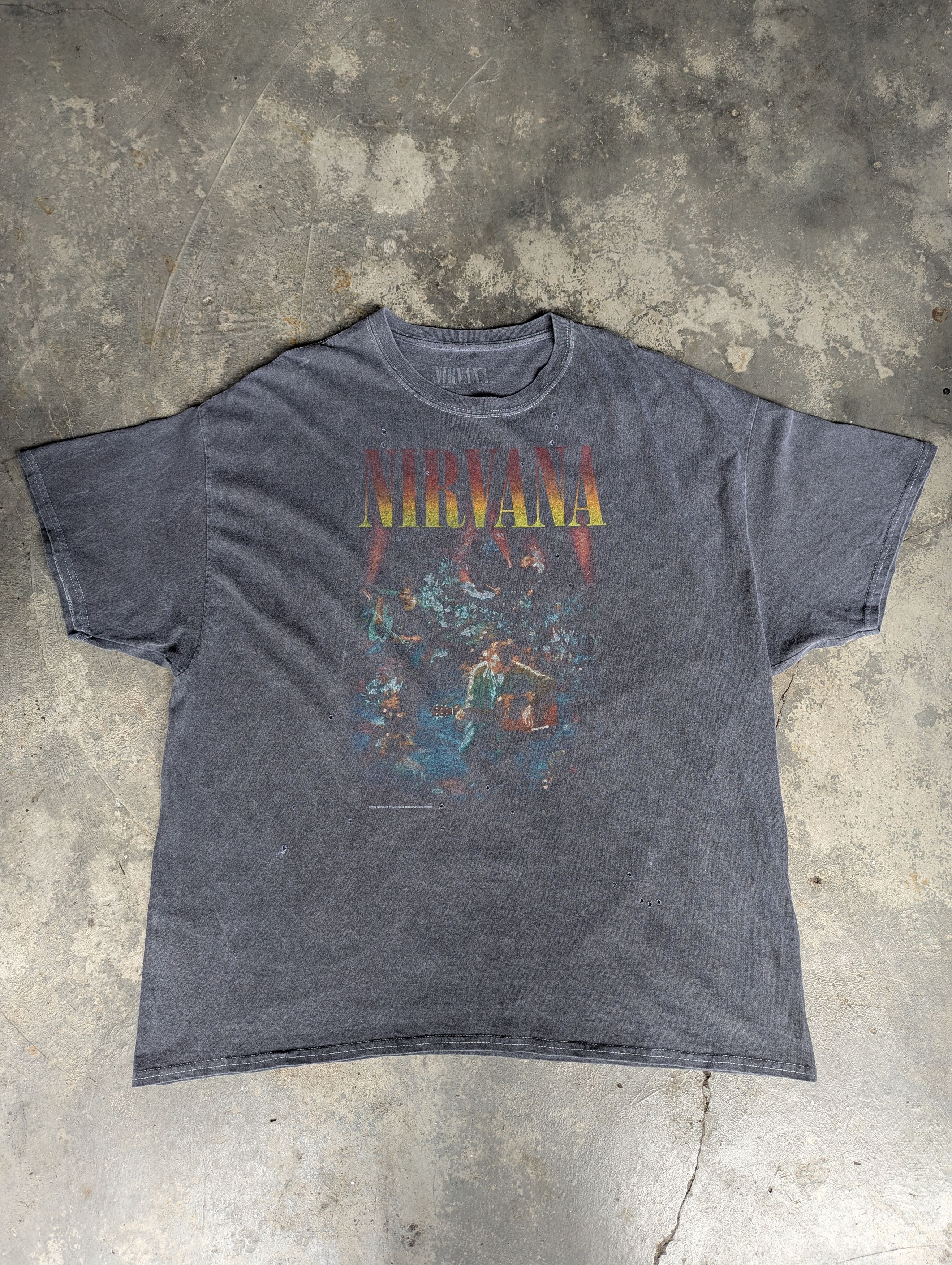 Band Tees Distressed Thrashed Nirvana MTV Unplugged Tshirt Size US XXL / EU 58 / 5 - 1 Thumbnail