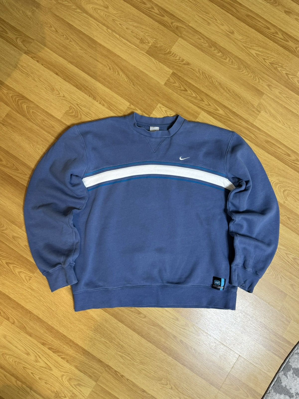 Nike × Vintage Vintage 00s Sky Blue Nike Sweatshirt - Large Size US L / EU 52-54 / 3 - 2 Thumbnail