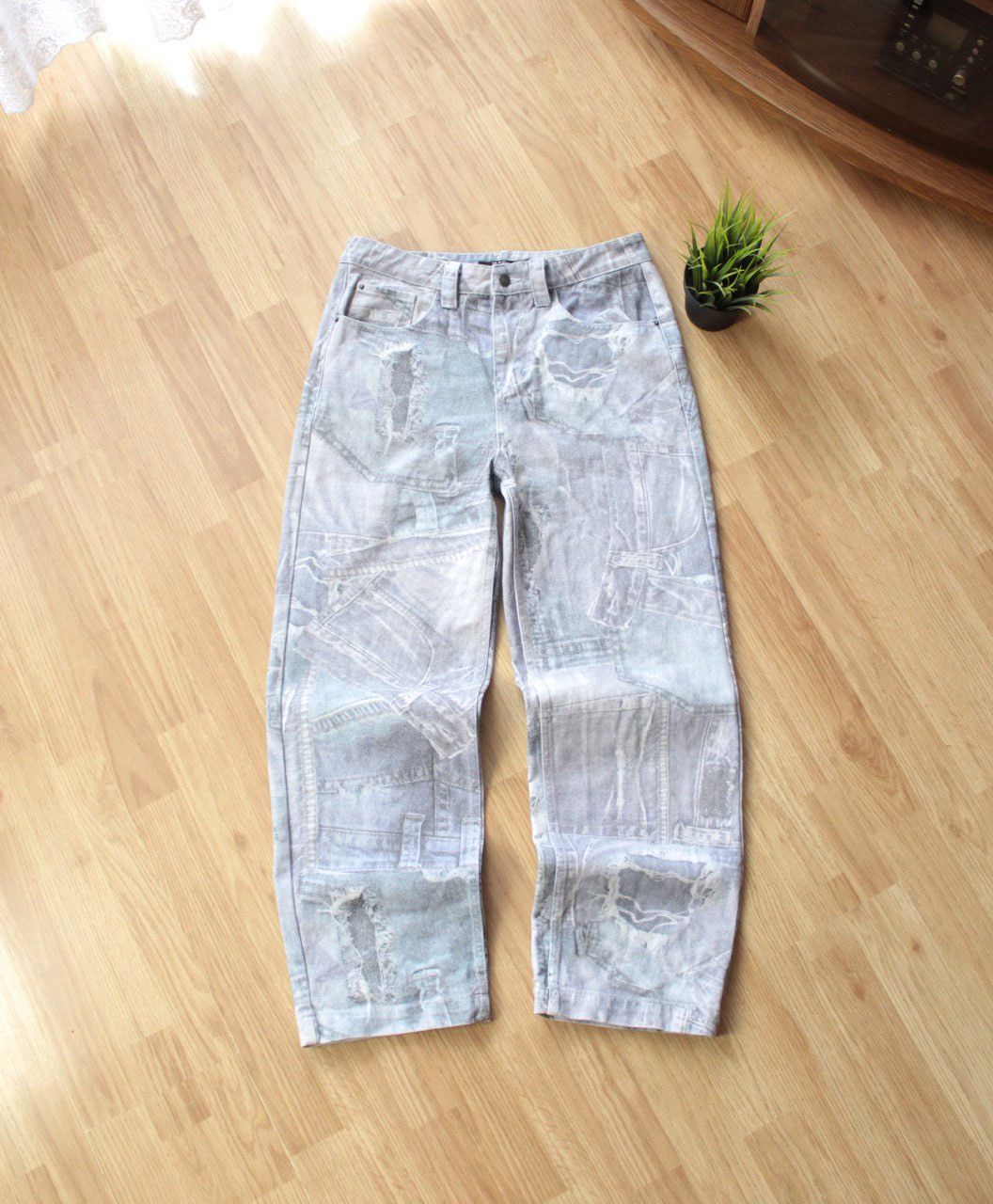 Jaded London 🔥 Jaded London Skate Fit Graphic Distressed Pants Denim Y2K Size US 32 / EU 48 - 3 Thumbnail
