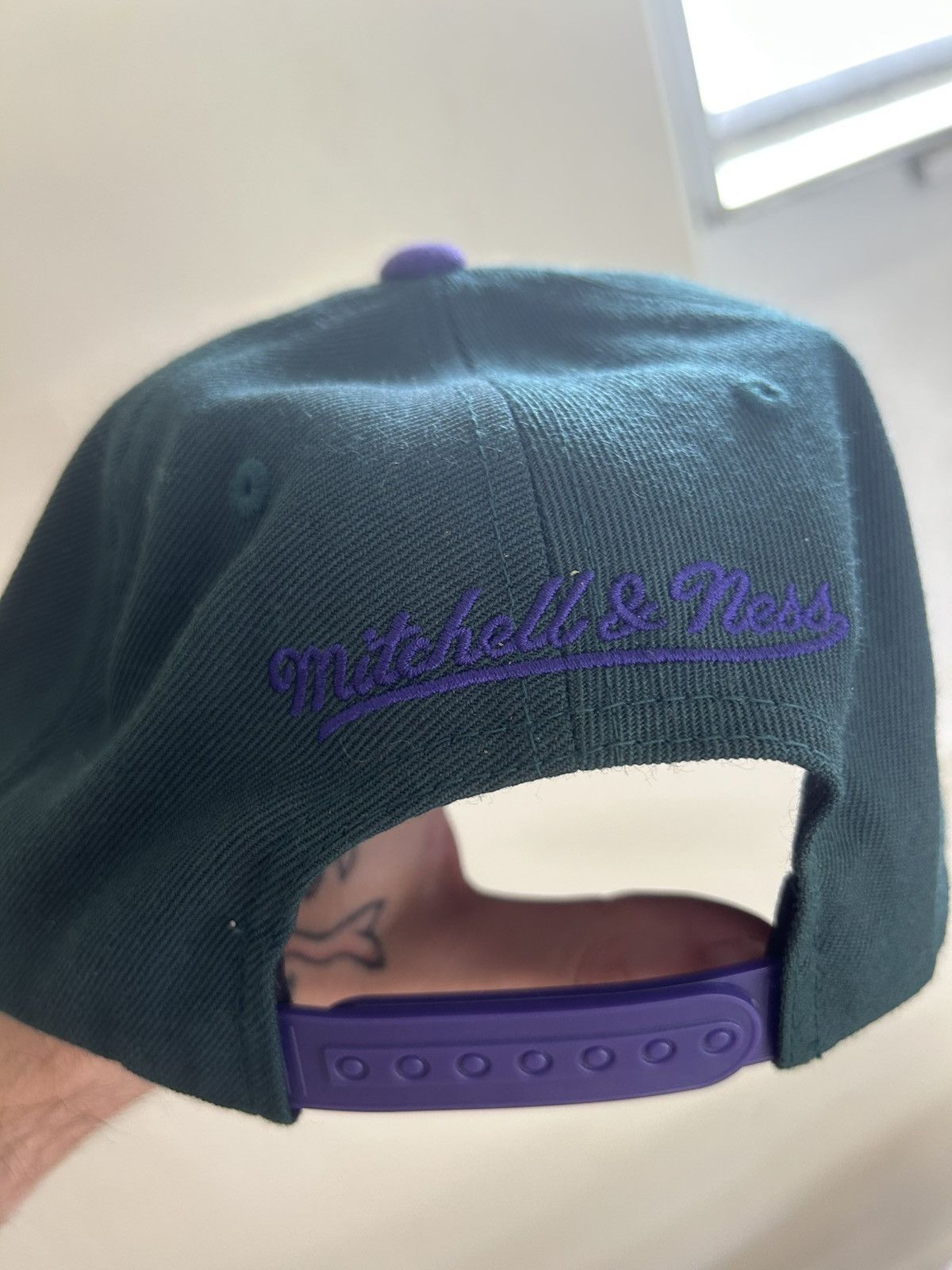 Vintage Milwaukee Bucks Mitchell & Ness Snapback NBA Hat Size ONE SIZE - 7 Thumbnail