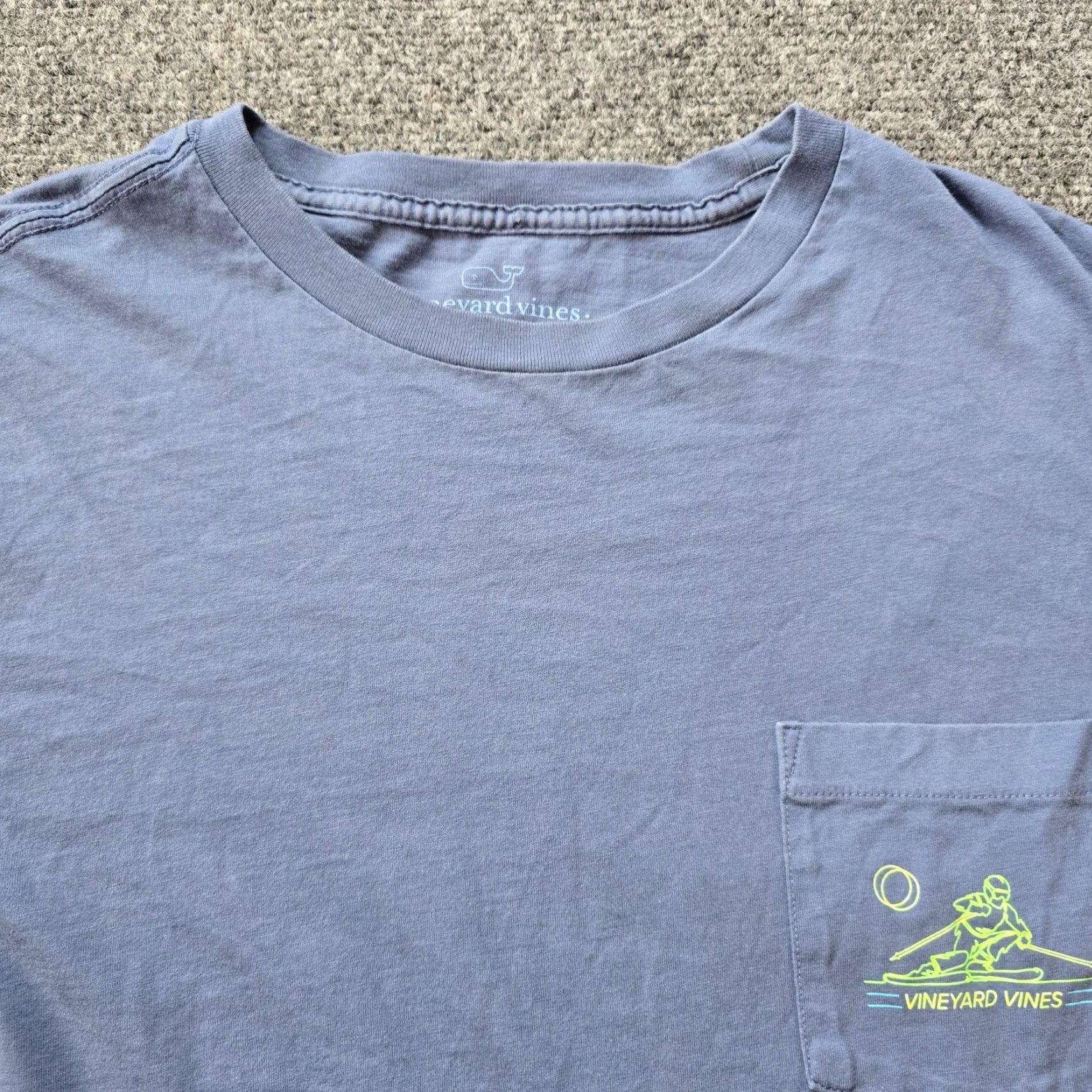 Vineyard Vines VINEYARD VINES Shirt Men Small Blue Skiing Winter Snow Crew Neck Long Sleeve Ski Theme Mens Size US S / EU 44-46 / 1 - 3 Thumbnail