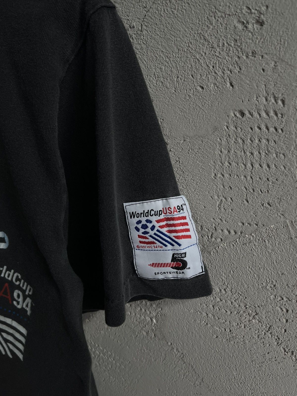 Vintage Vintage 1994 World Cup USA Football Soccer Logo T Shirt Size US M / EU 48-50 / 2 - 3 Thumbnail