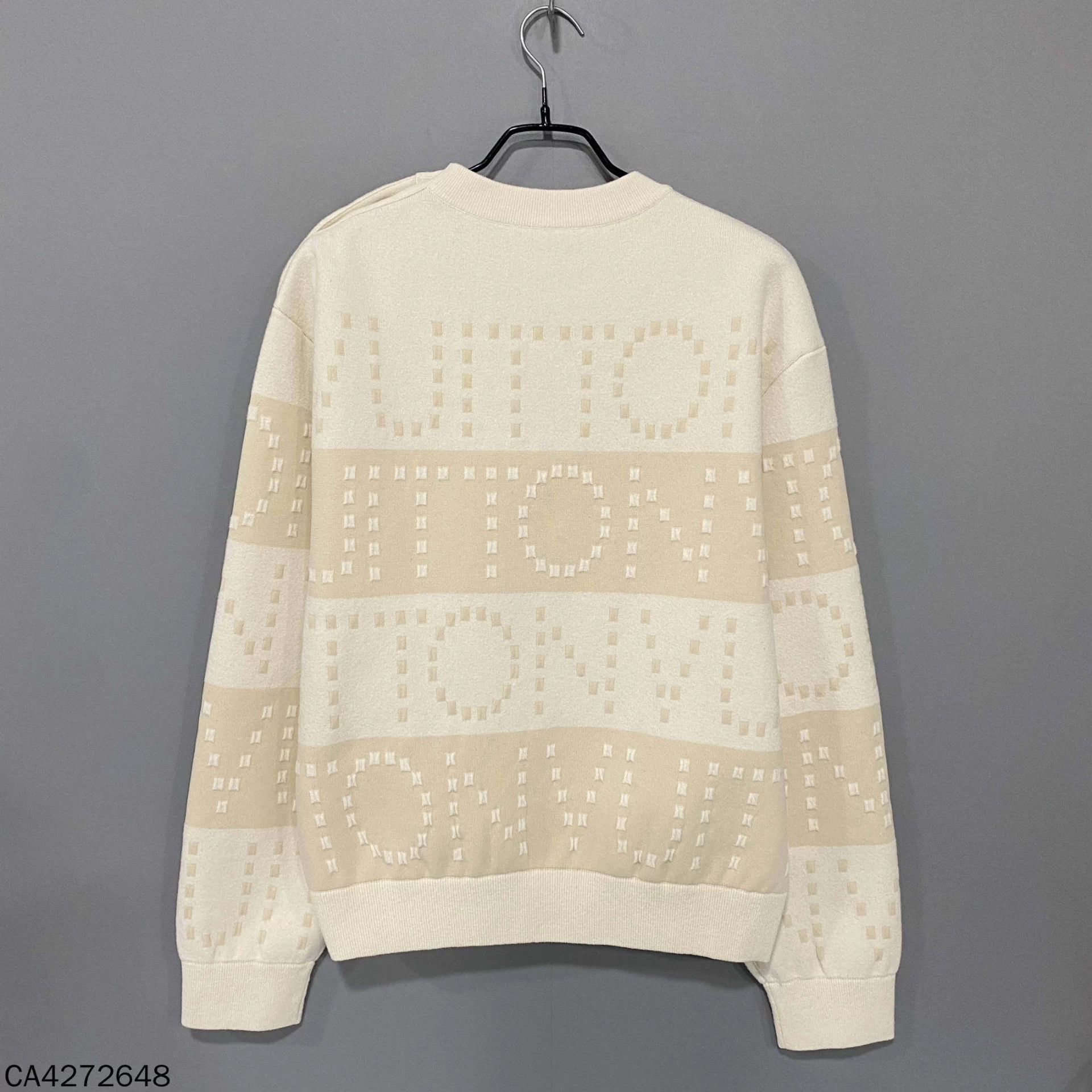Louis Vuitton LV Nude Beige Logo Sweatshirt M Size M / US 6-8 / IT 42-44 - 3 Thumbnail