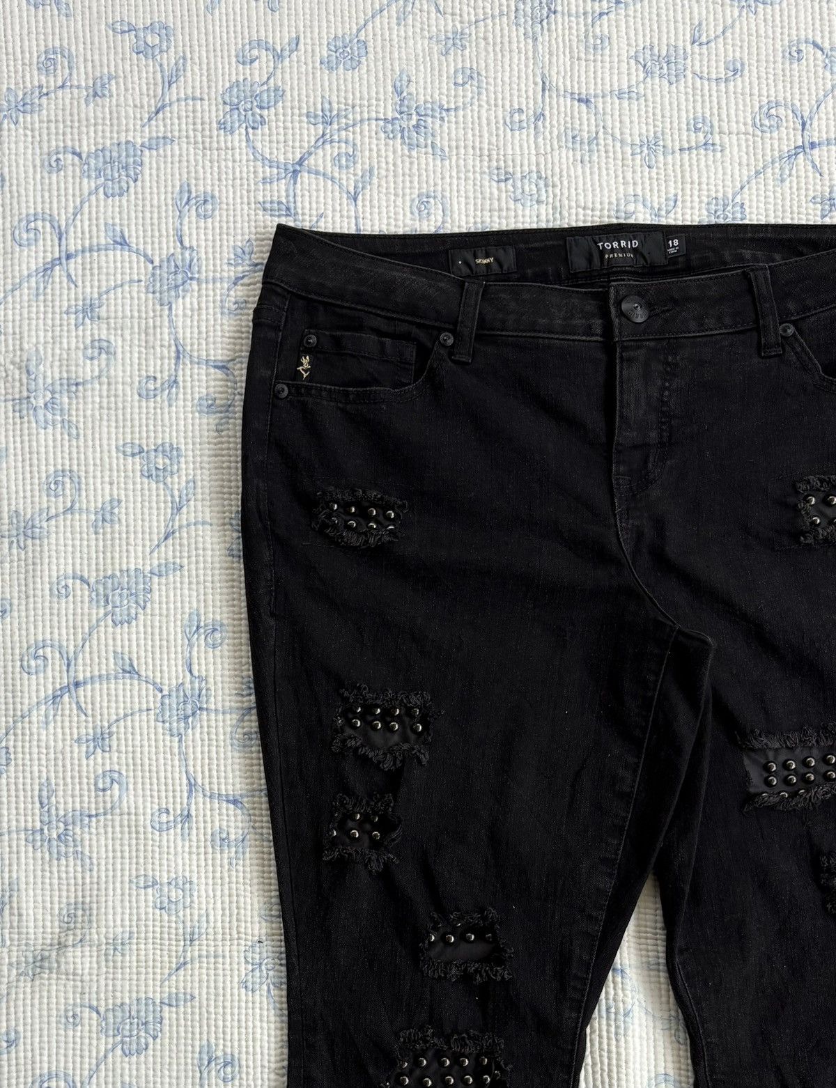 Torrid Torrid Streetwear Jeans Flared Distressed Denim Size US 38 / EU 54 - 4 Thumbnail