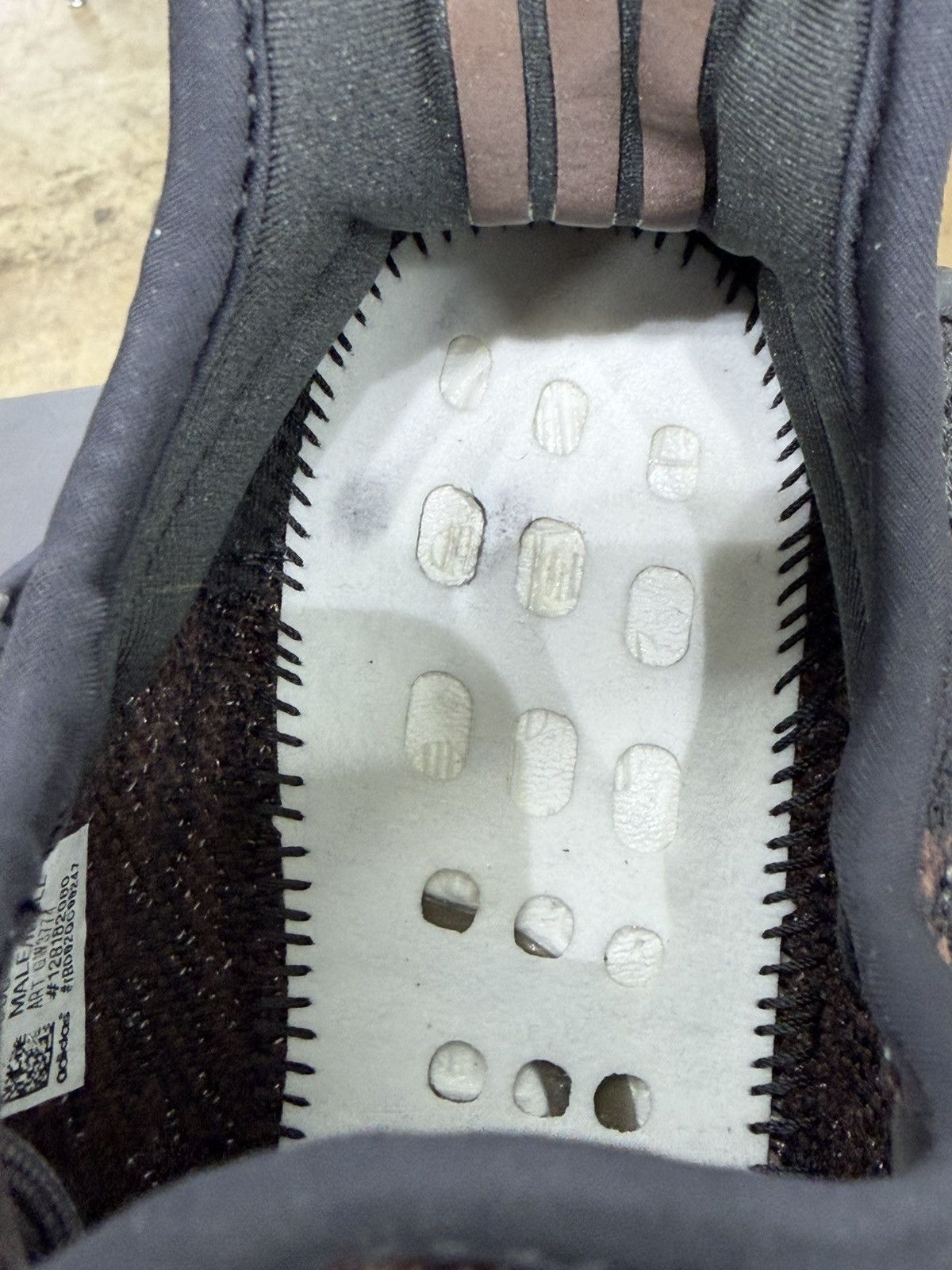 Adidas Yeezy Boost 350 V2 MX Rock Size 9 (2024) Size US 9 / EU 42 - 11 Thumbnail