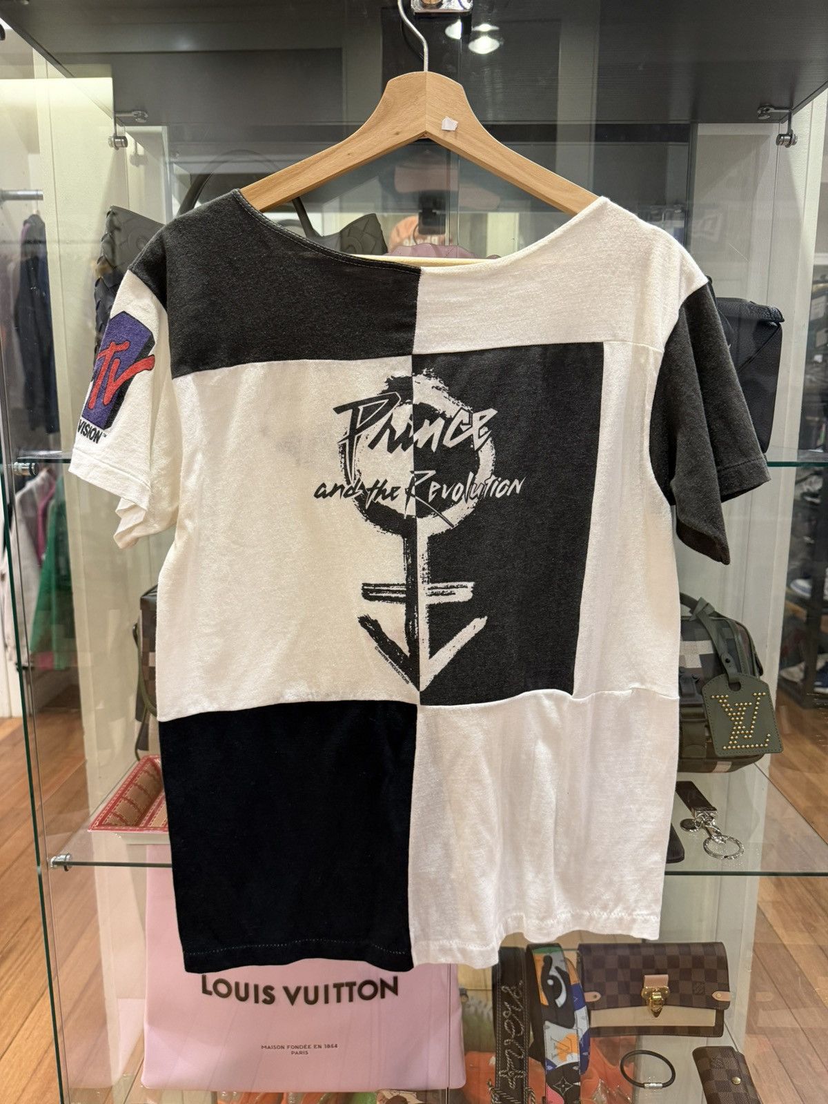 Prince Vintage 1984 Prince and the Revolution MTV Promo Tee Size US L / EU 52-54 / 3 - 2 Thumbnail